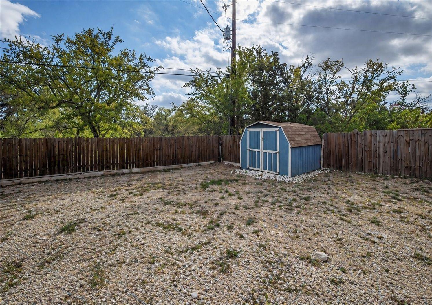 2705 Cory Ln, Spicewood, TX 78669