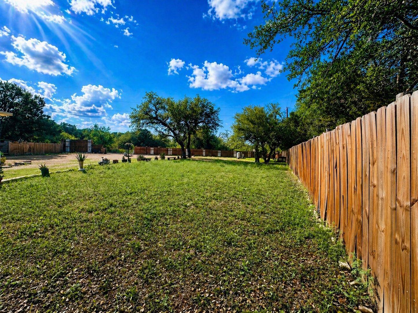 2705 Cory Ln, Spicewood, TX 78669