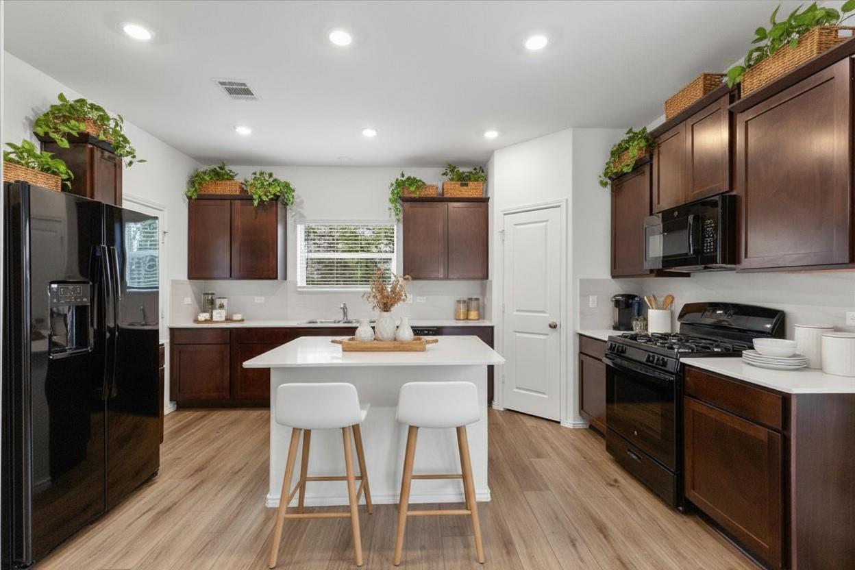 136 Maravillas Bnd, Bastrop, TX 78602