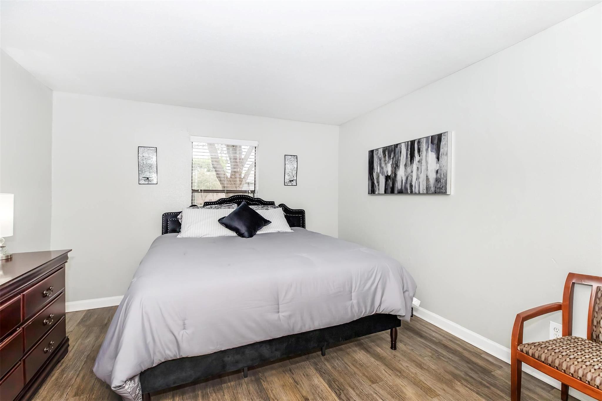 305 W Baker Rd # 1414, Baytown, TX 77521