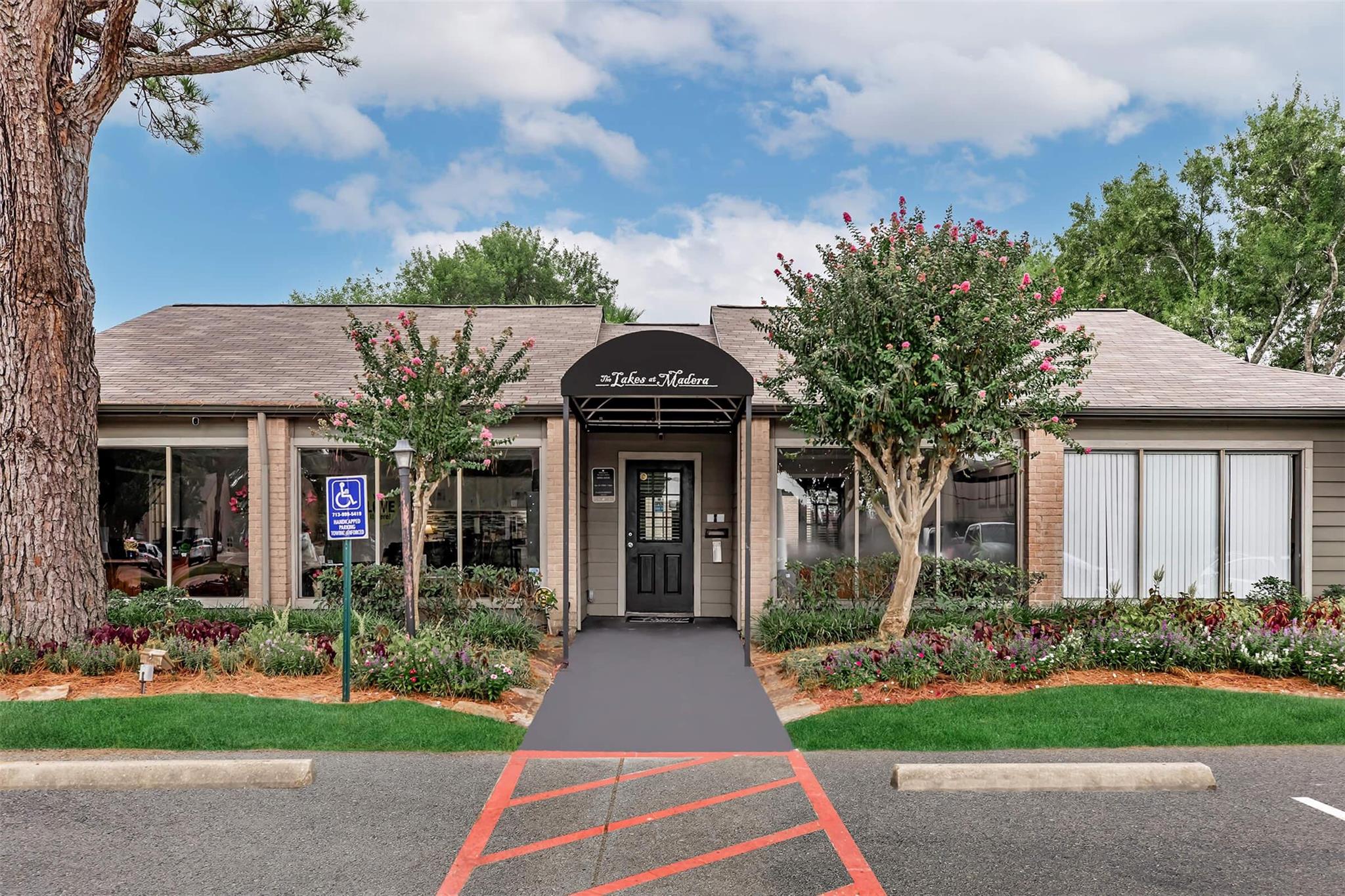 305 W Baker Rd # 1108, Baytown, TX 77521