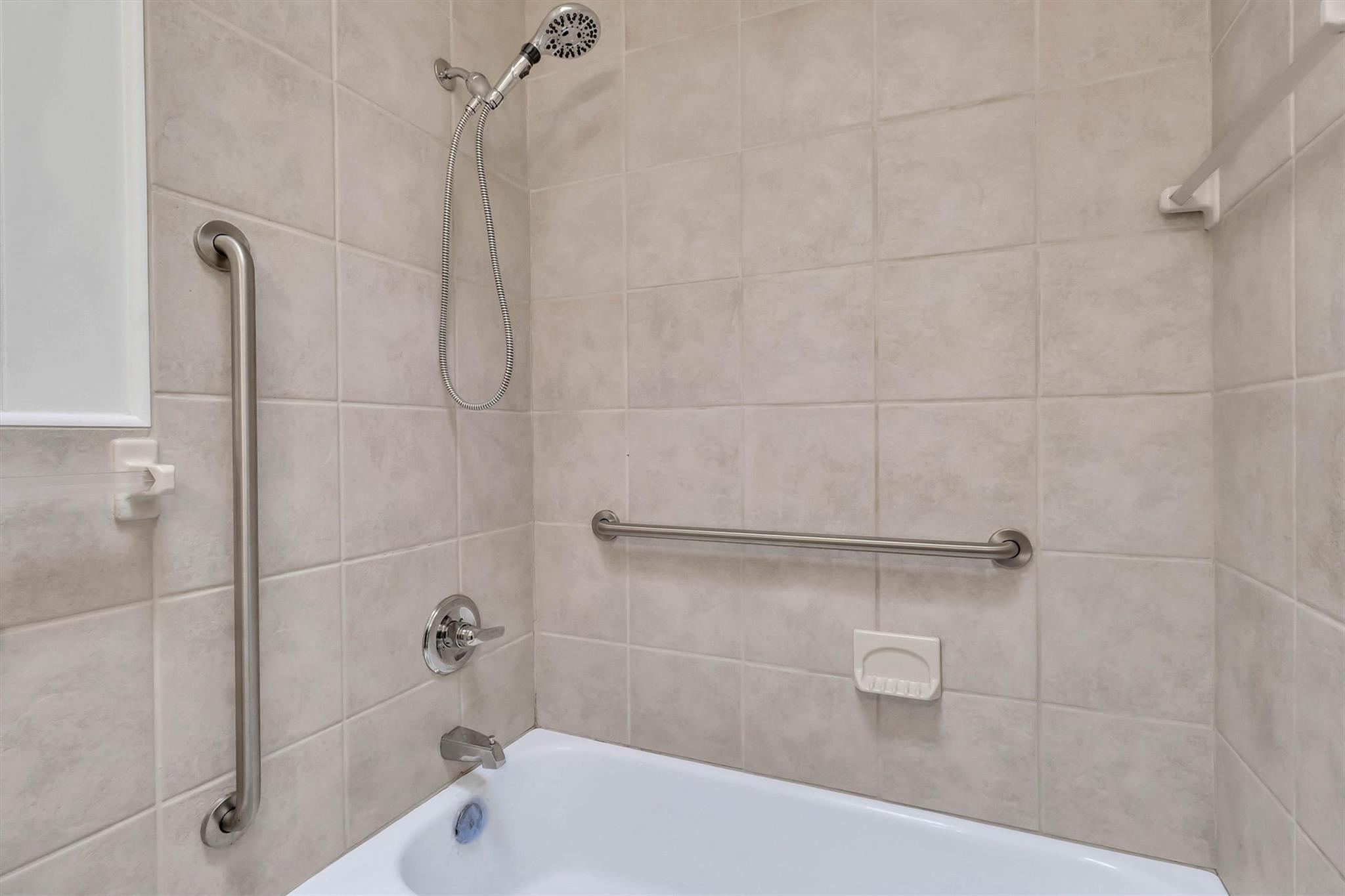 8604 Parkfield Dr, Austin, TX 78758