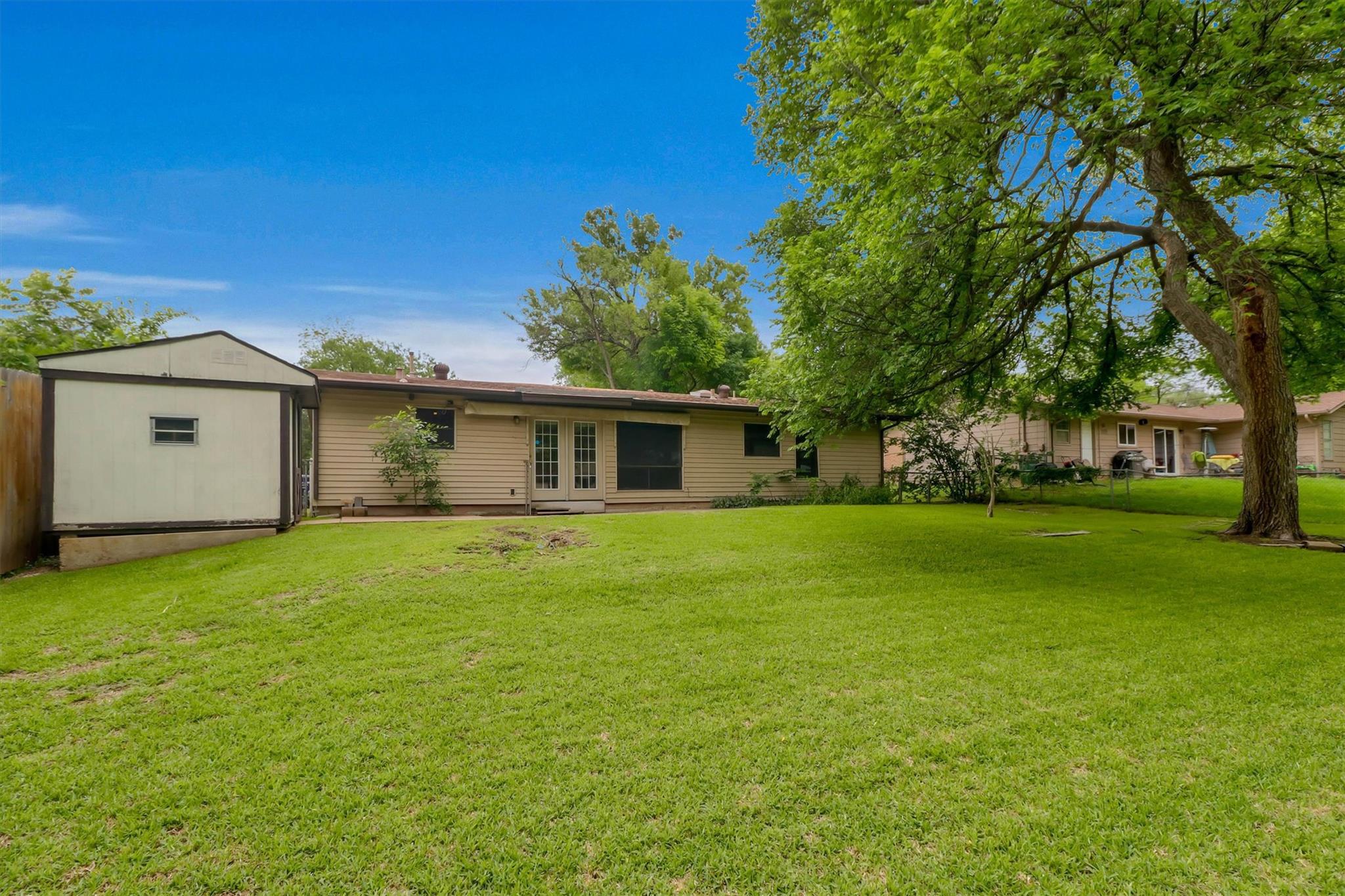 8604 Parkfield Dr, Austin, TX 78758