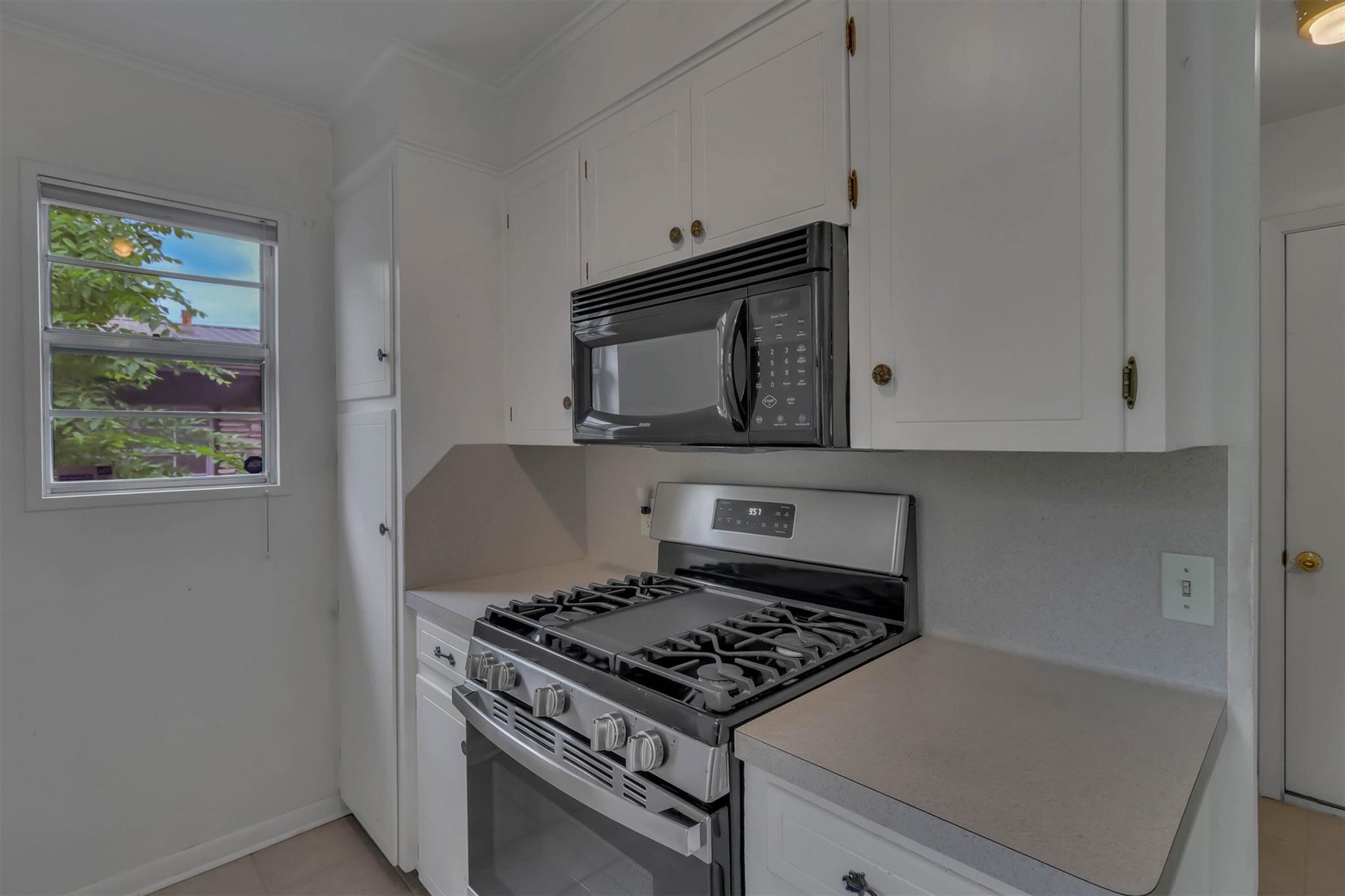 8604 Parkfield Dr, Austin, TX 78758