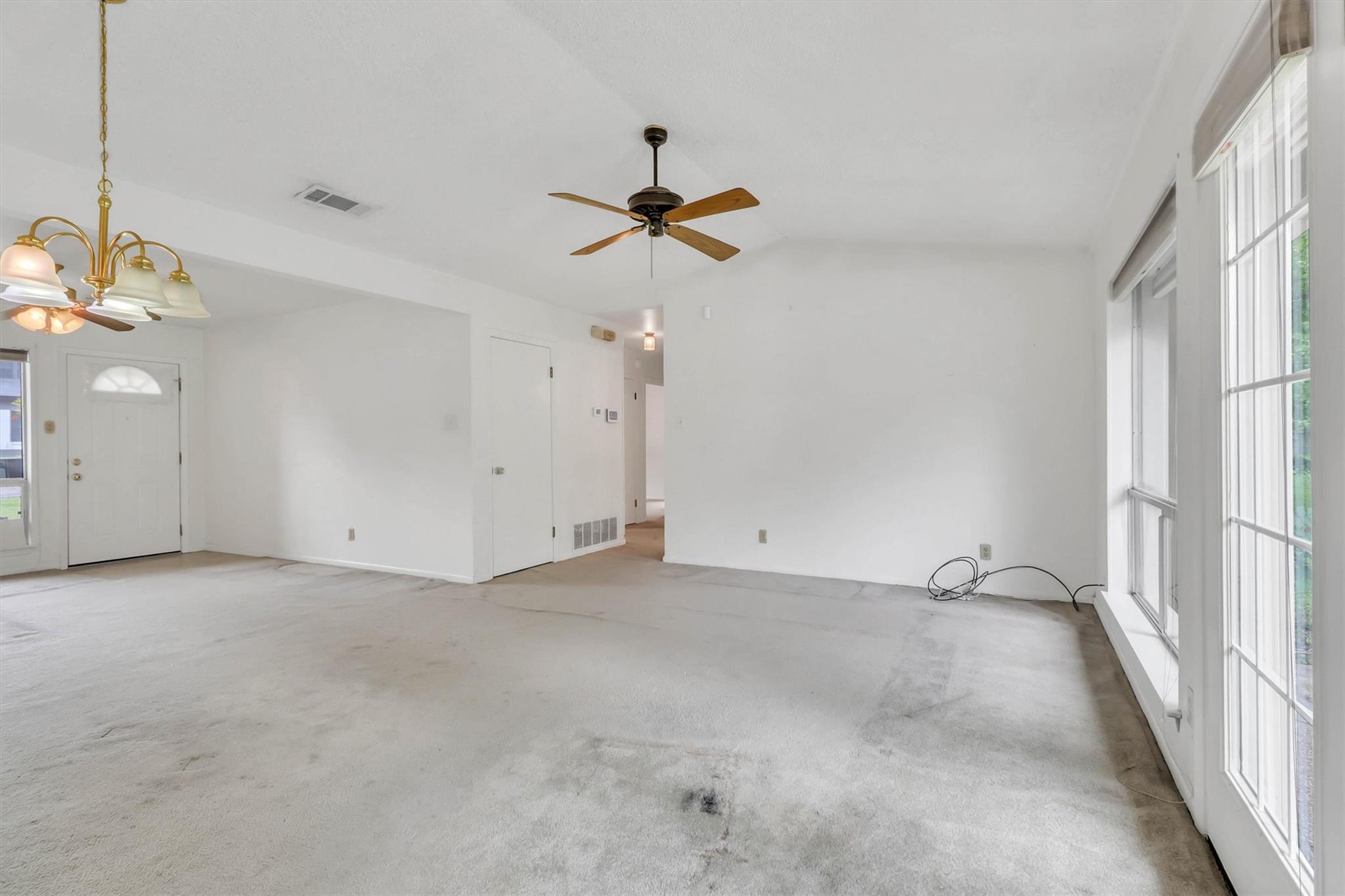 8604 Parkfield Dr, Austin, TX 78758