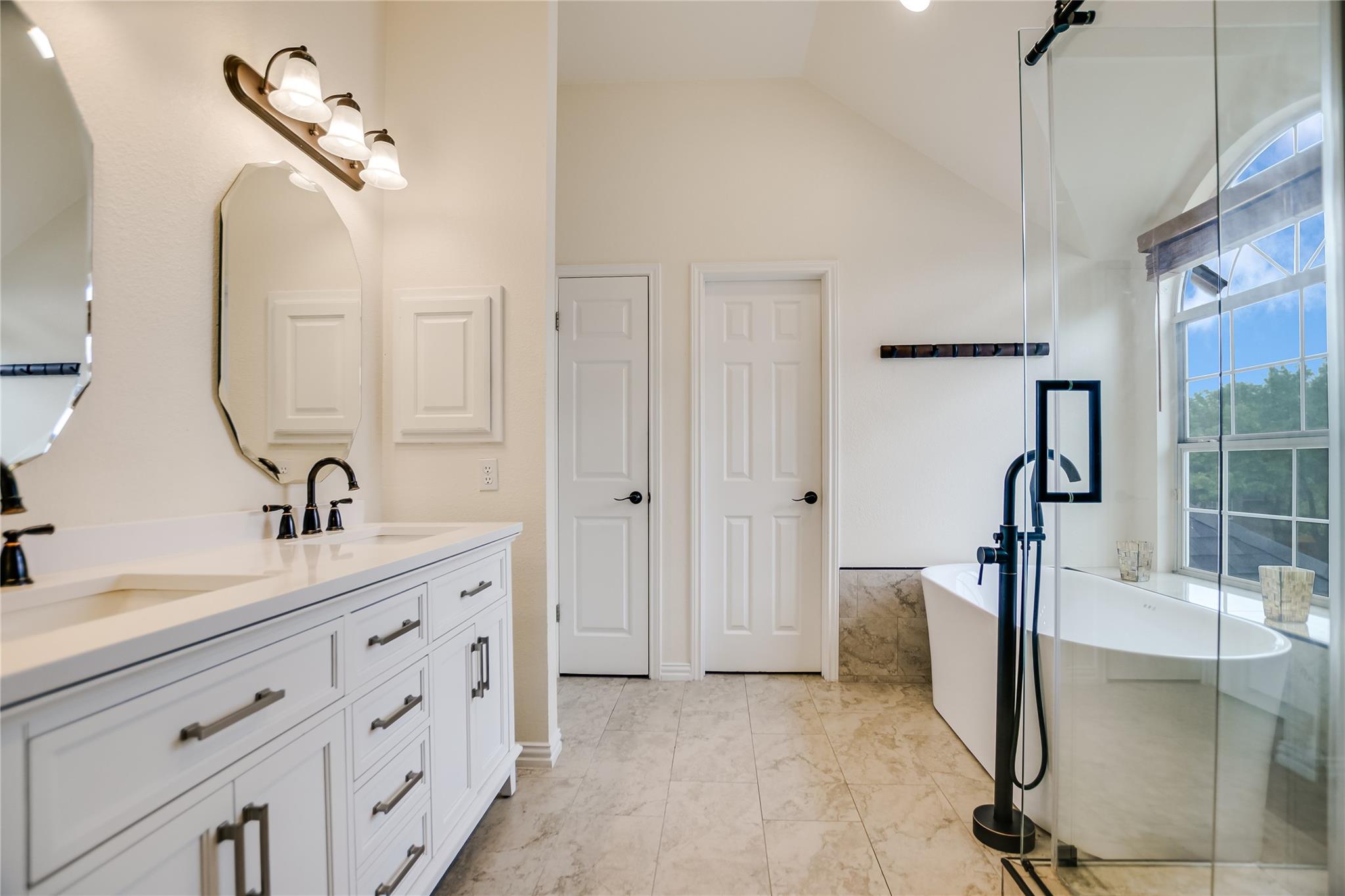 10201 Spicewood Mesa, Austin, TX 78759
