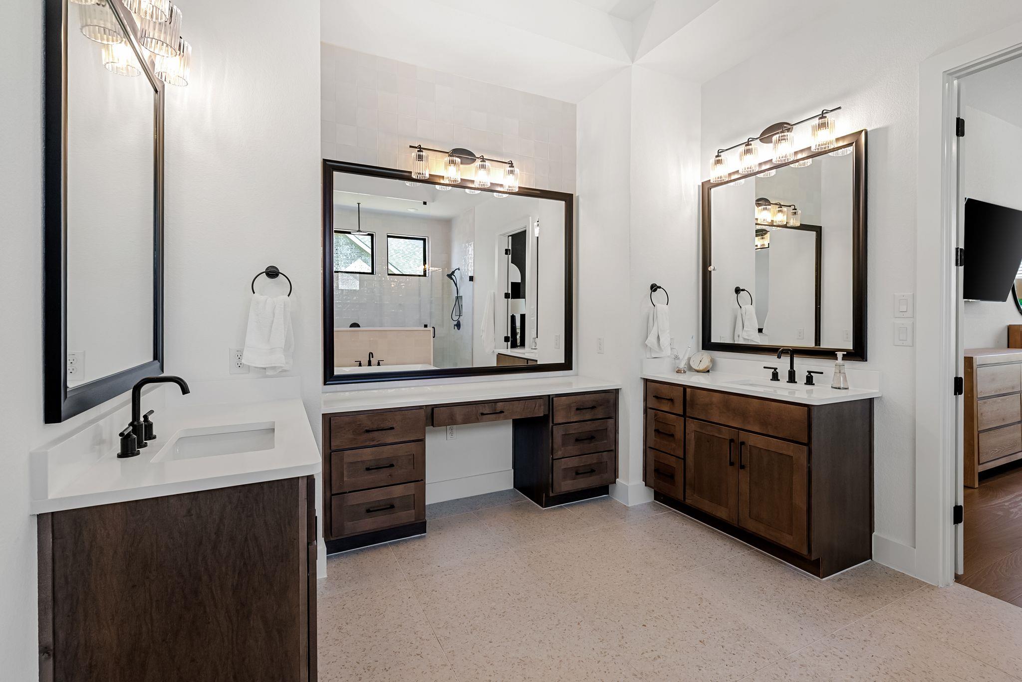 212 Jates Field Bnd, Liberty Hill, TX 78642