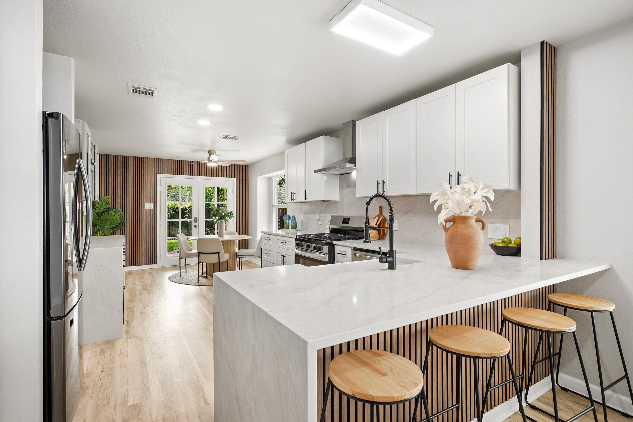 2511 Claudia Dr, Leander, TX 78641