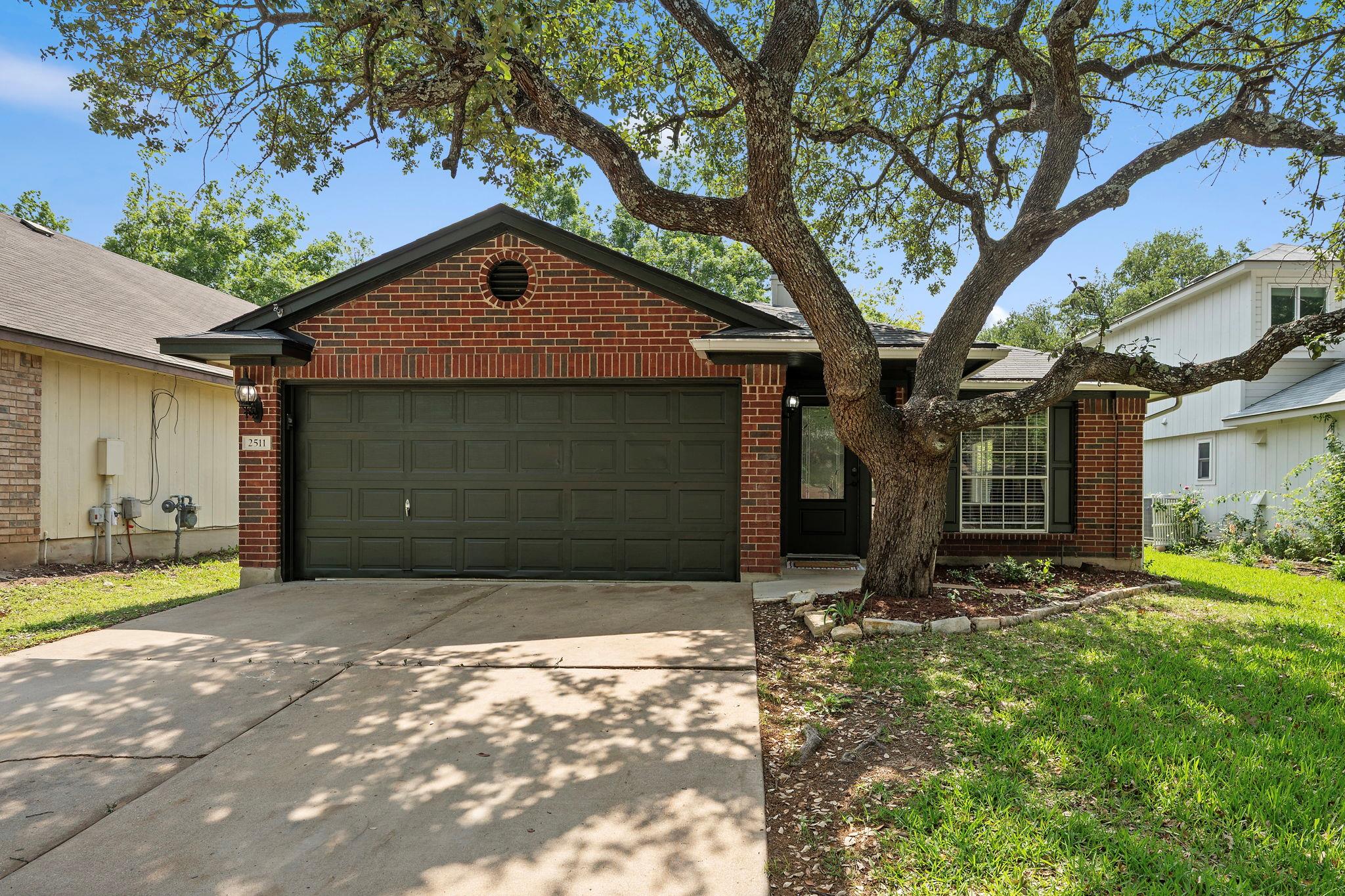 2511 Claudia Dr, Leander, TX 78641