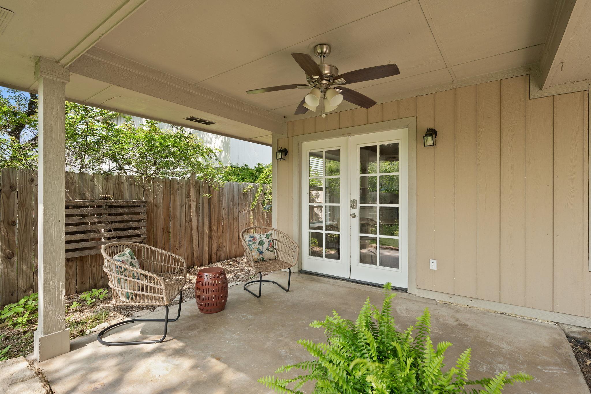 2511 Claudia Dr, Leander, TX 78641