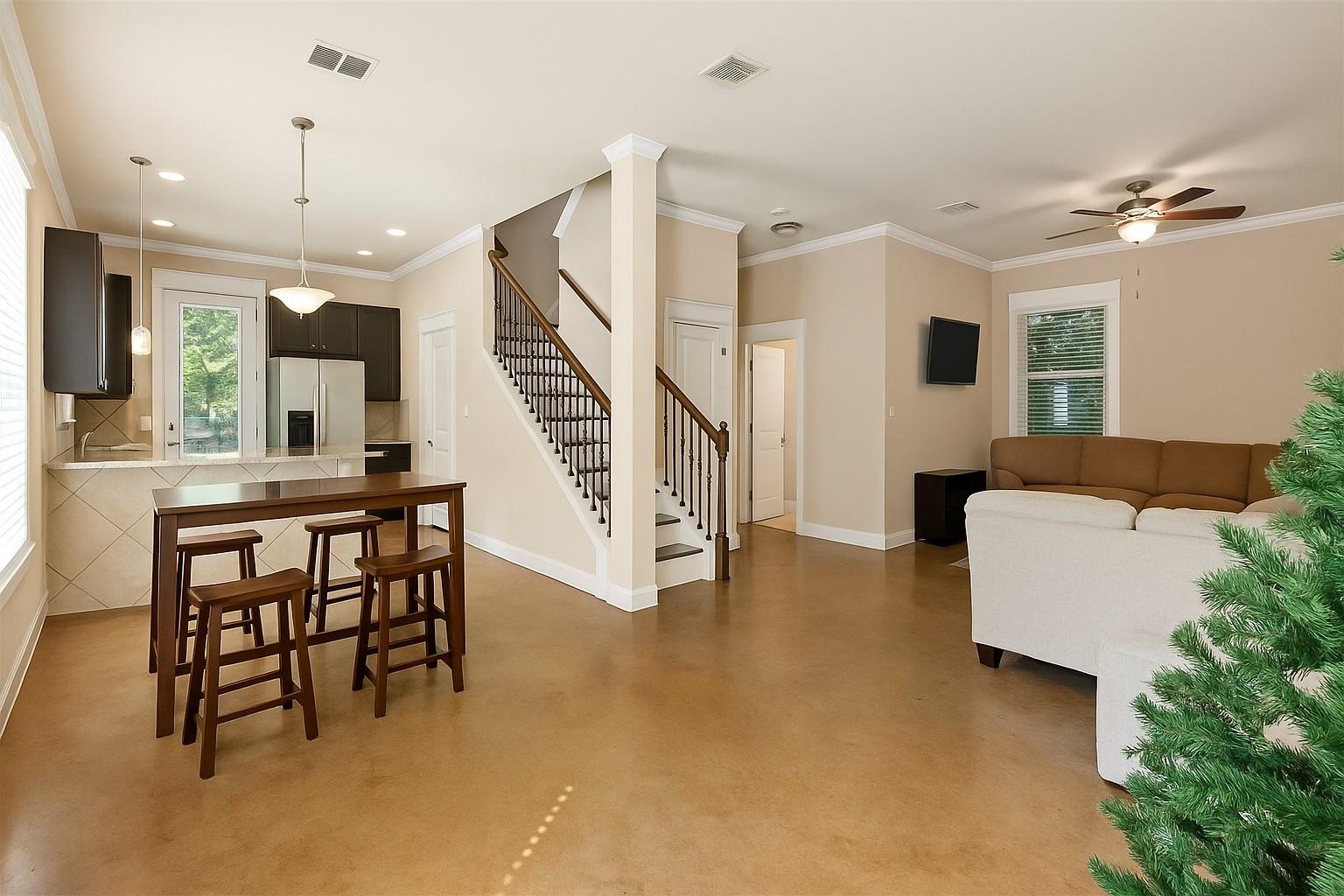 507 W North Loop Blvd # A, Austin, TX 78751