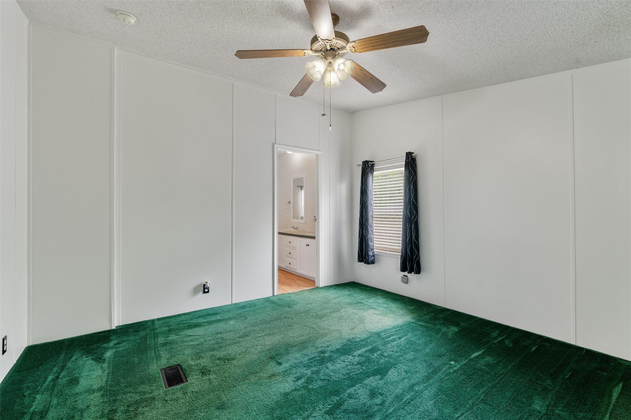 22515 Deidra Dr, Elgin, TX 78621