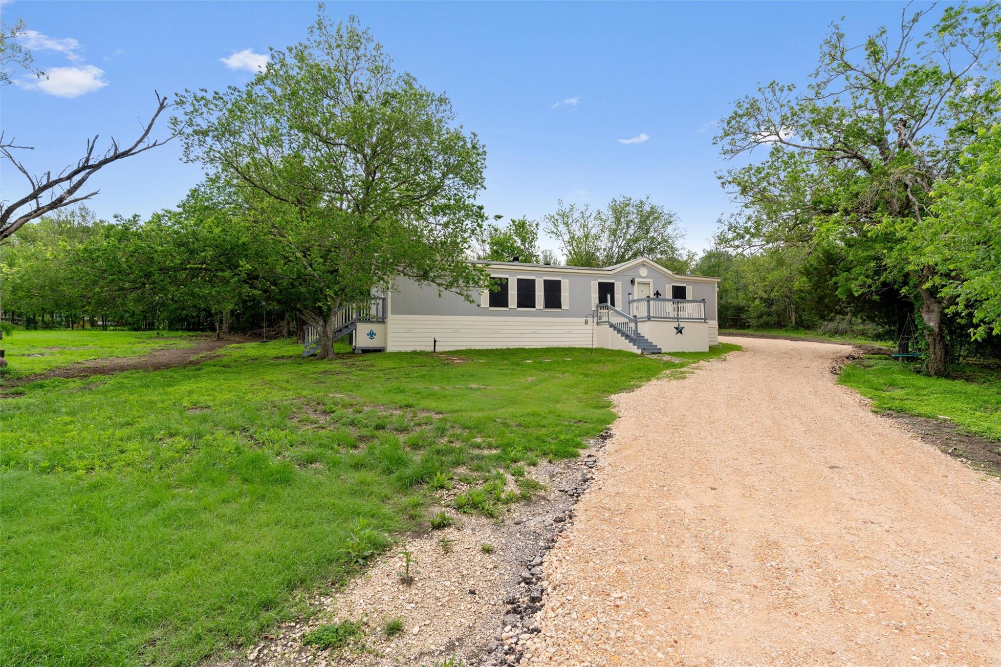 22515 Deidra Dr, Elgin, TX 78621