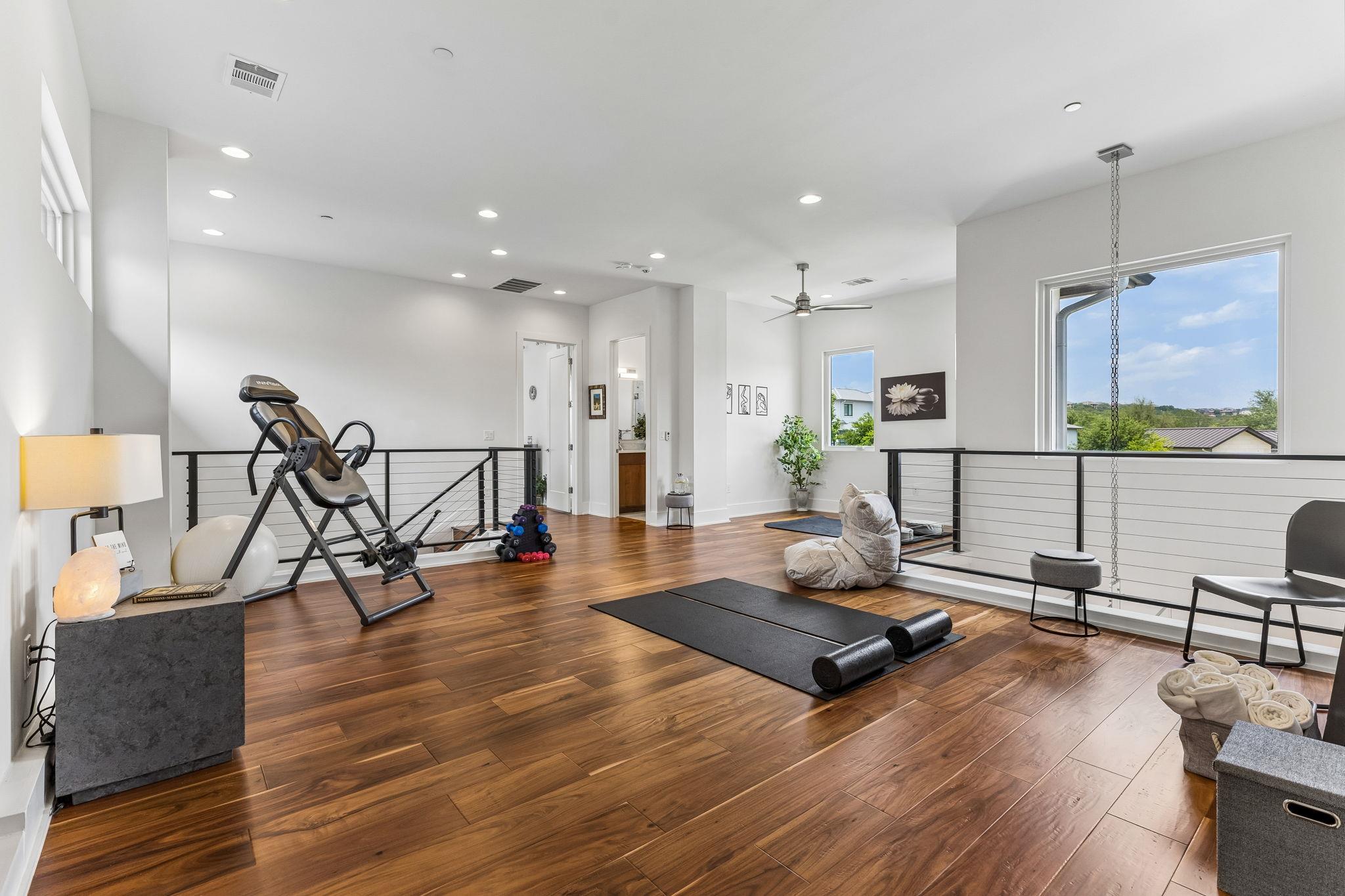 908 Cypress Grove Dr, Austin, TX 78732