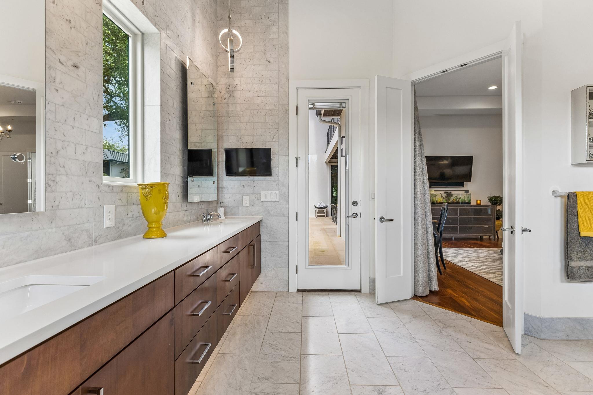 908 Cypress Grove Dr, Austin, TX 78732