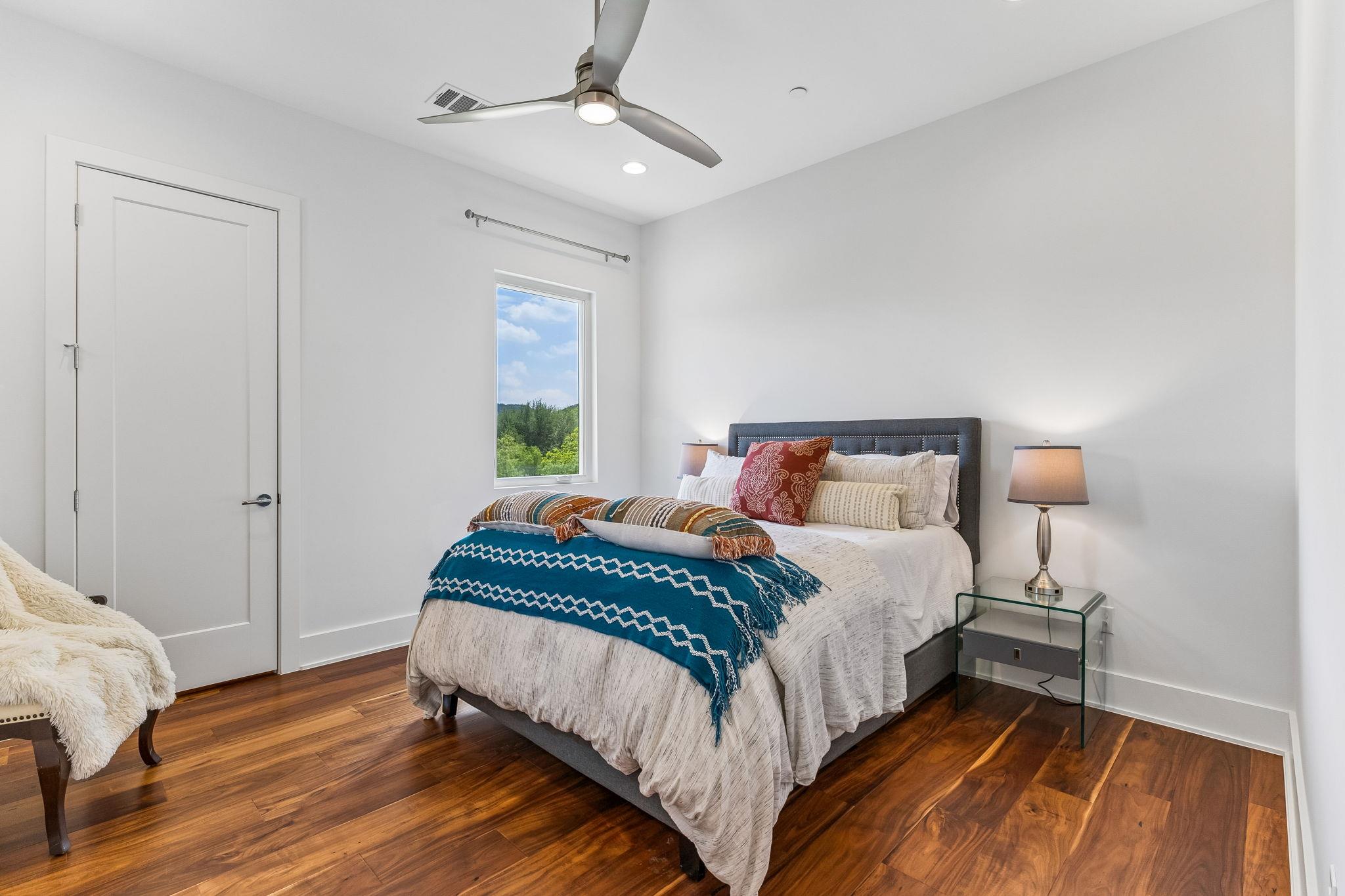 908 Cypress Grove Dr, Austin, TX 78732