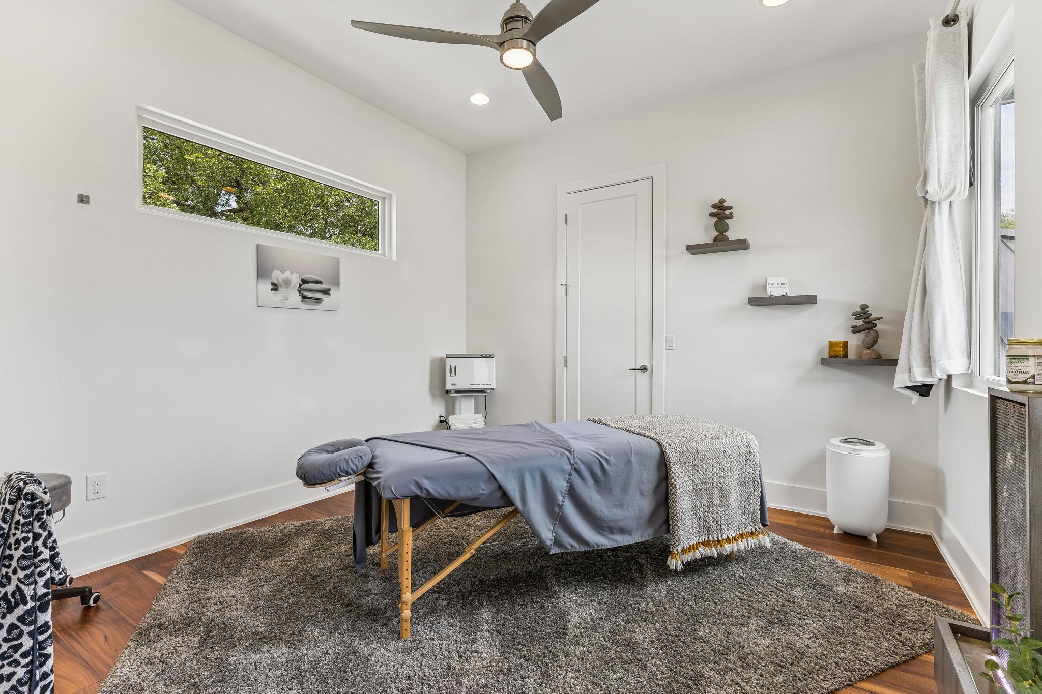 908 Cypress Grove Dr, Austin, TX 78732