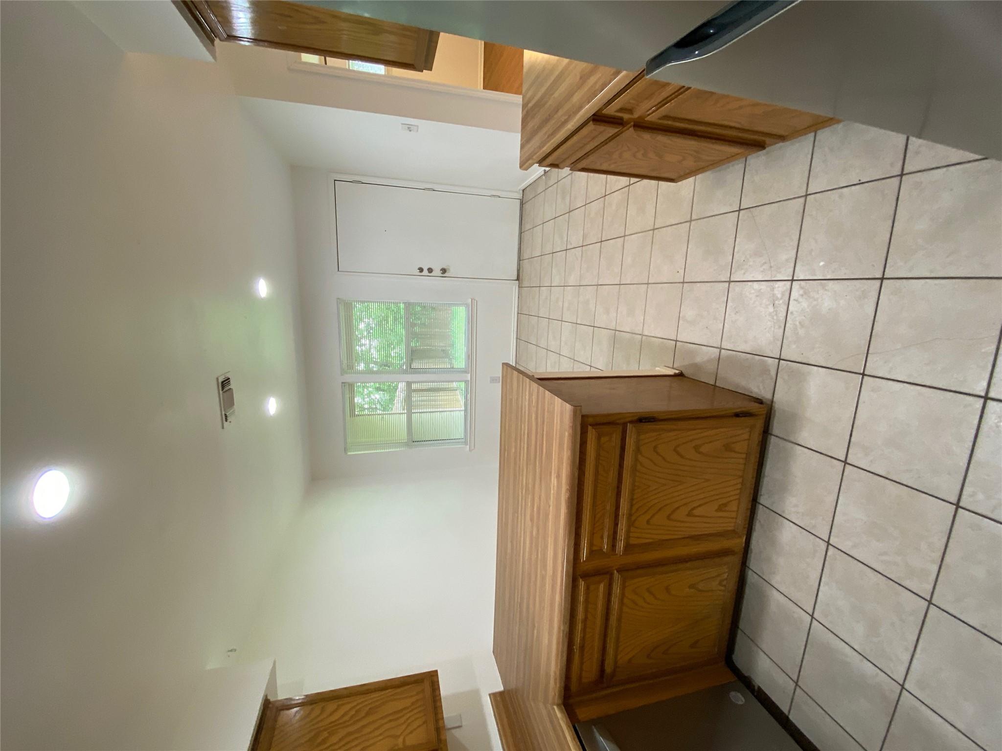 1304-B Conway Dr, San Marcos, TX 78666