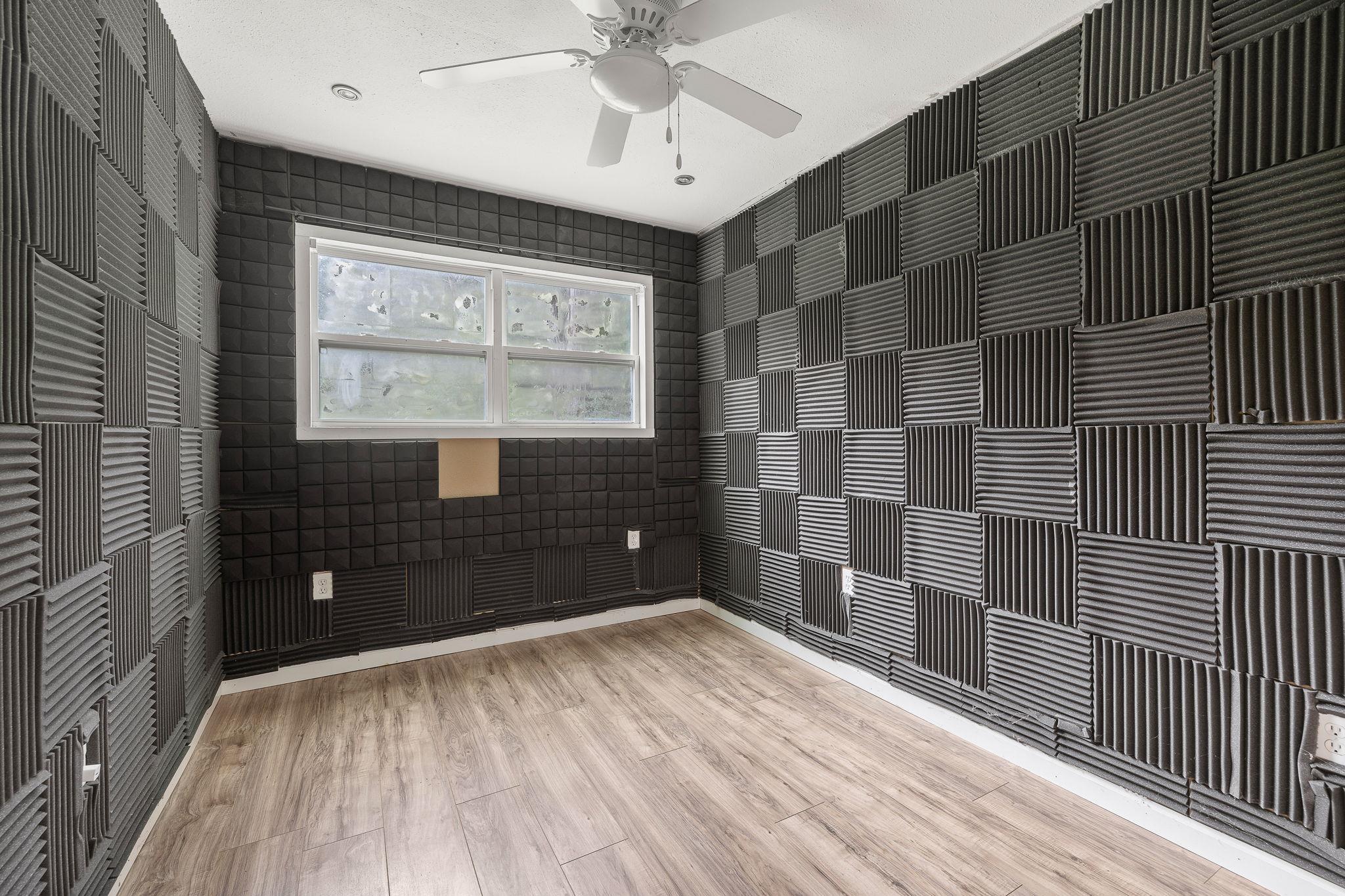 9 Shady Rock Ct, Round Rock, TX 78665