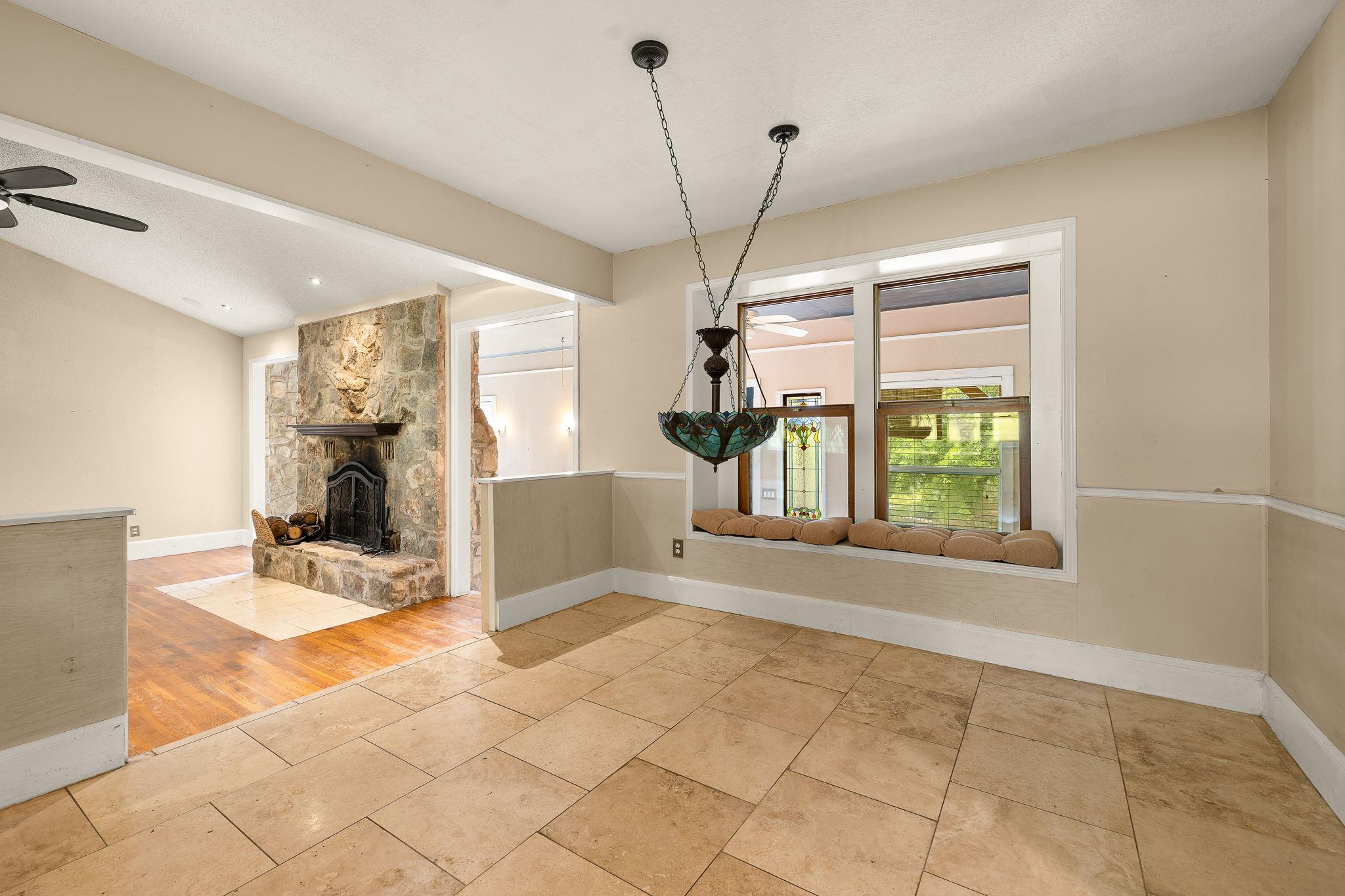 9 Shady Rock Ct, Round Rock, TX 78665