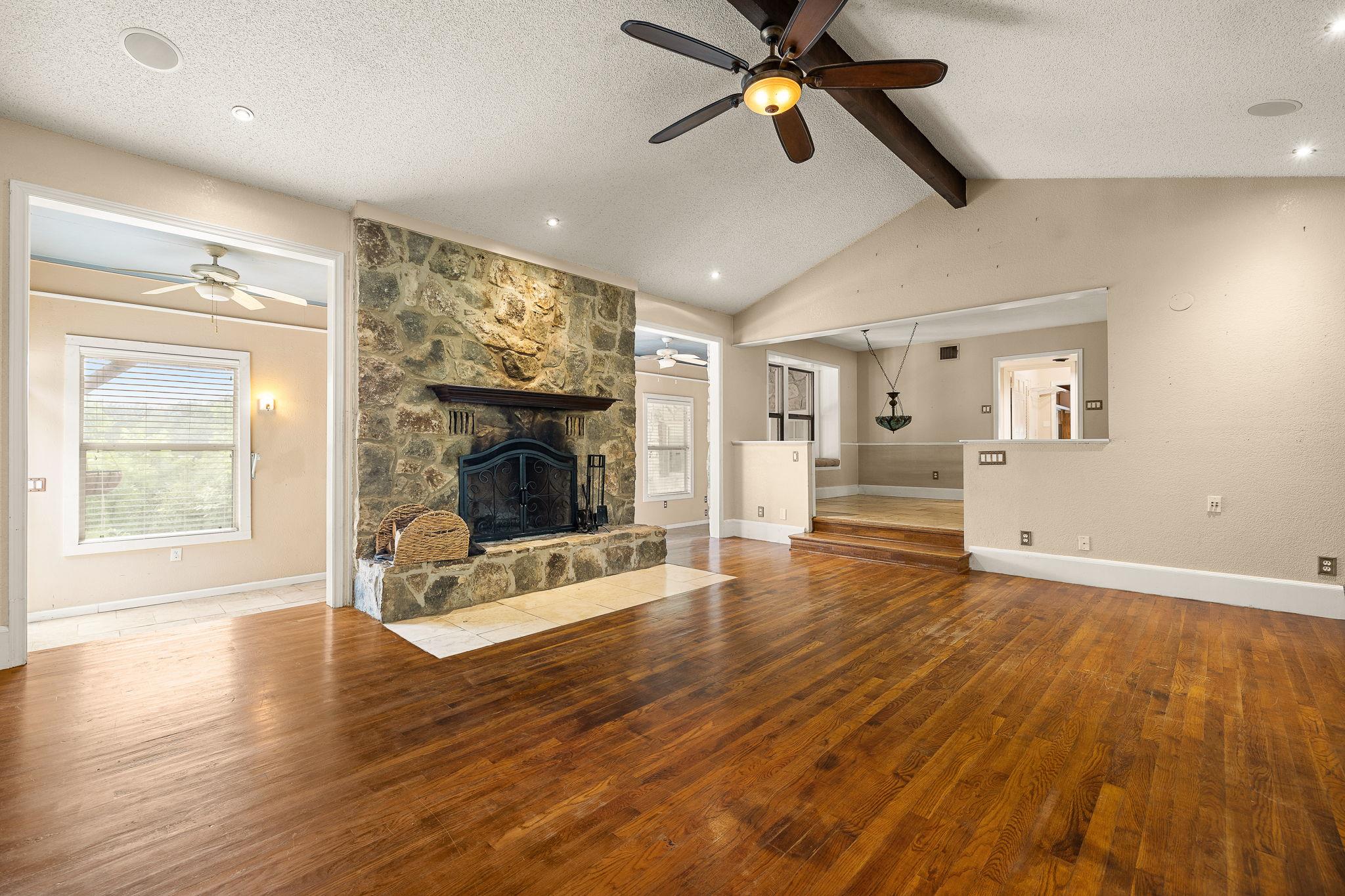 9 Shady Rock Ct, Round Rock, TX 78665