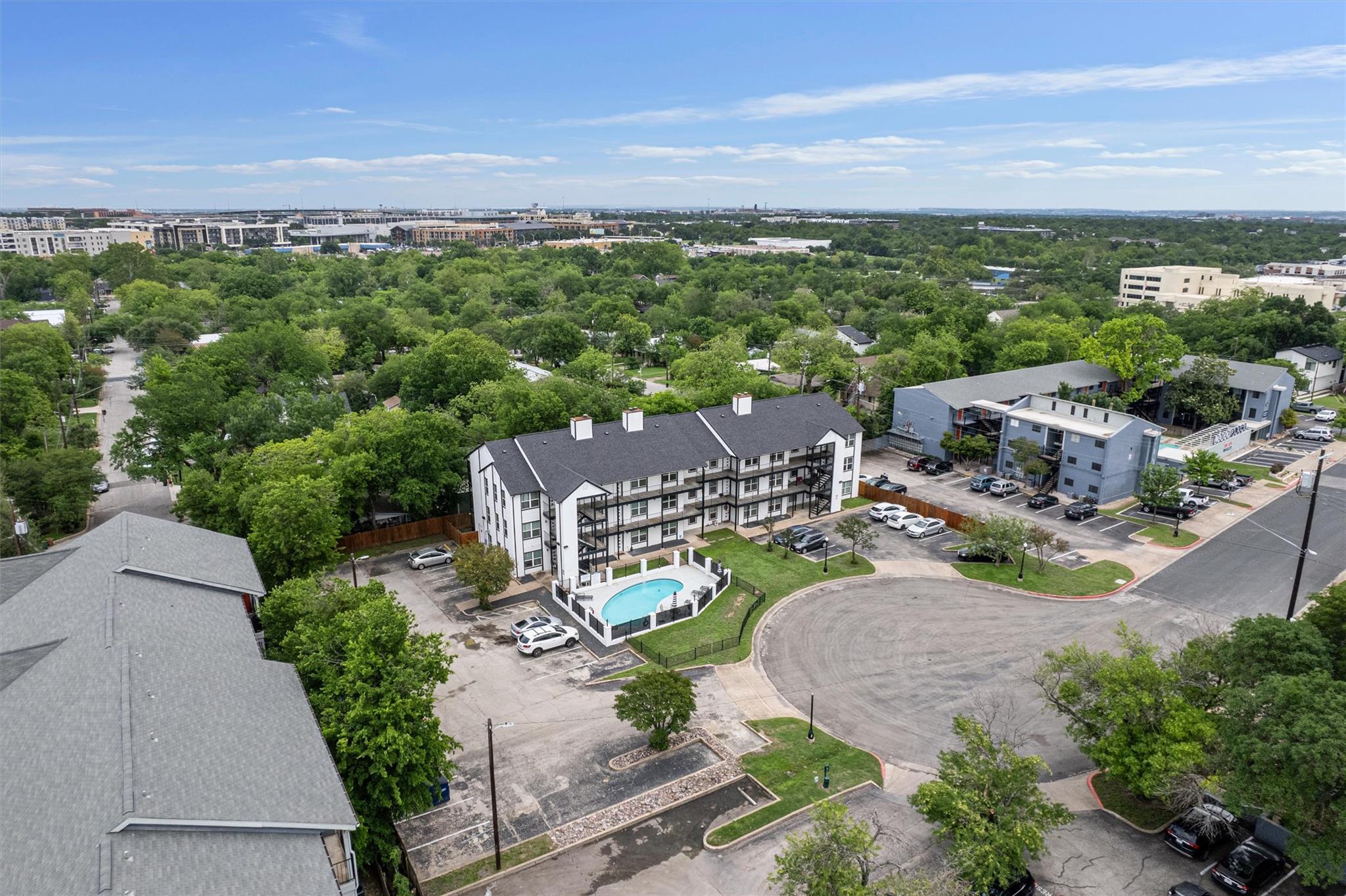 6409 Burns St # 304, Austin, TX 78752