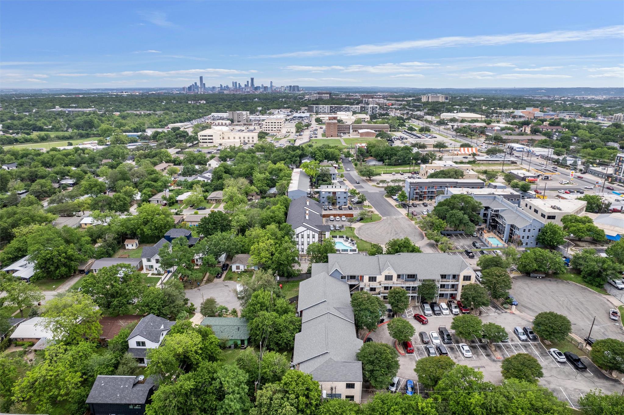 6409 Burns St # 304, Austin, TX 78752