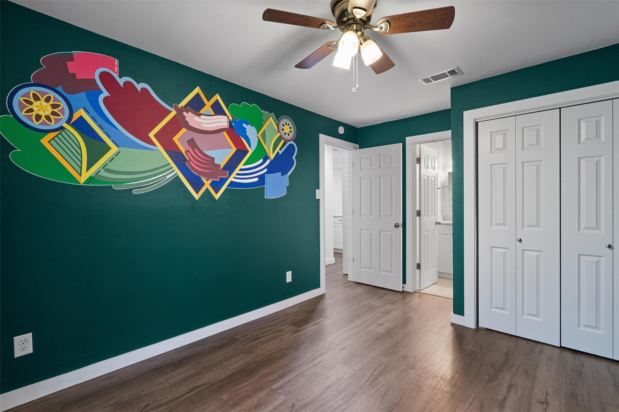 6409 Burns St # 304, Austin, TX 78752