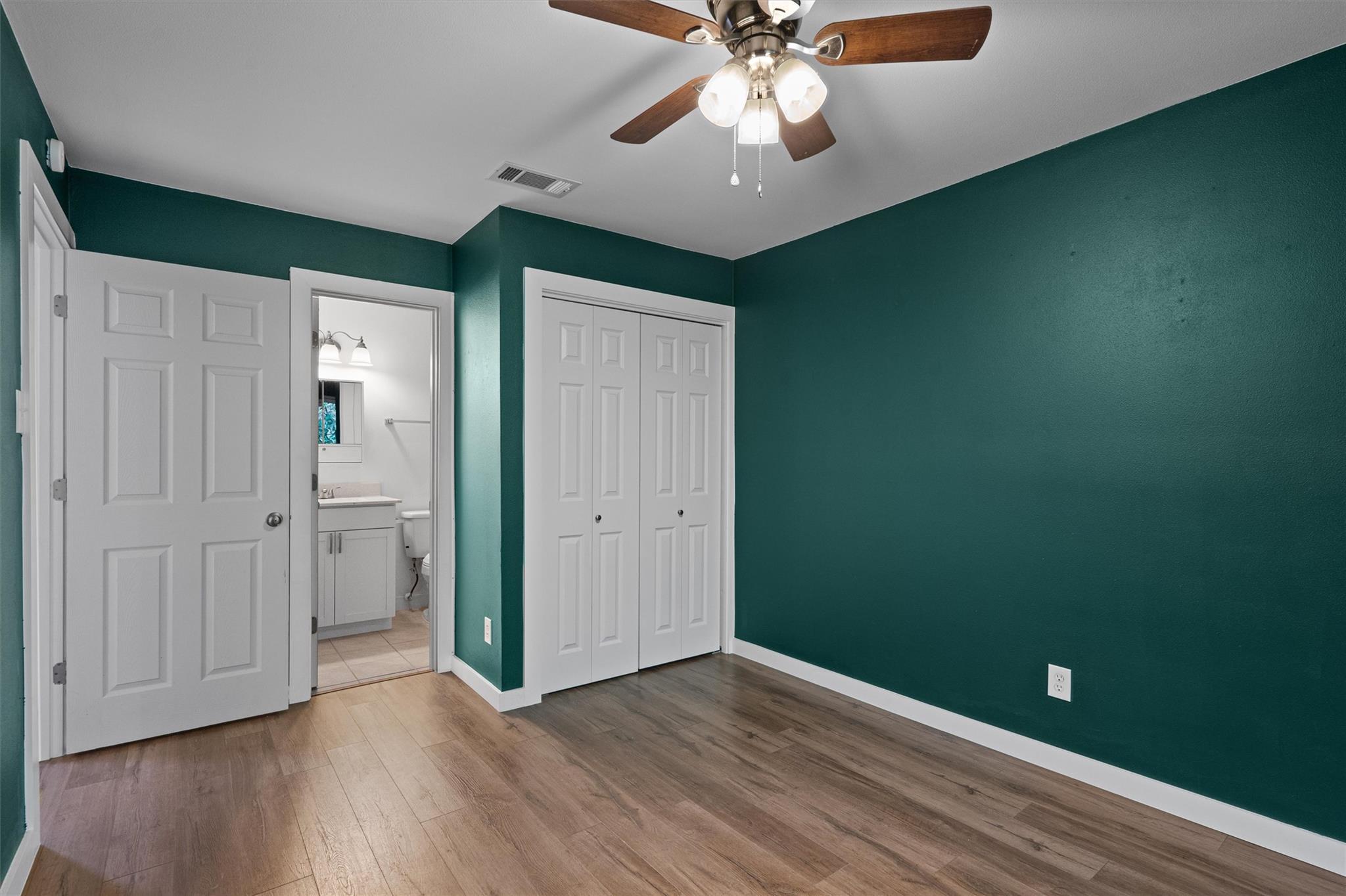 6409 Burns St # 304, Austin, TX 78752