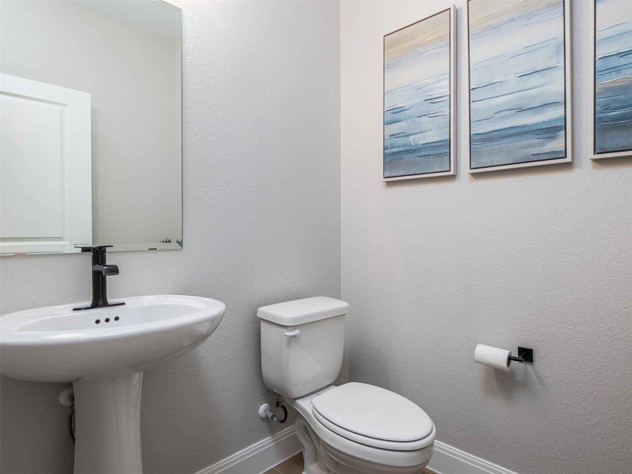 104 Keswick St, Liberty Hill, TX 78642