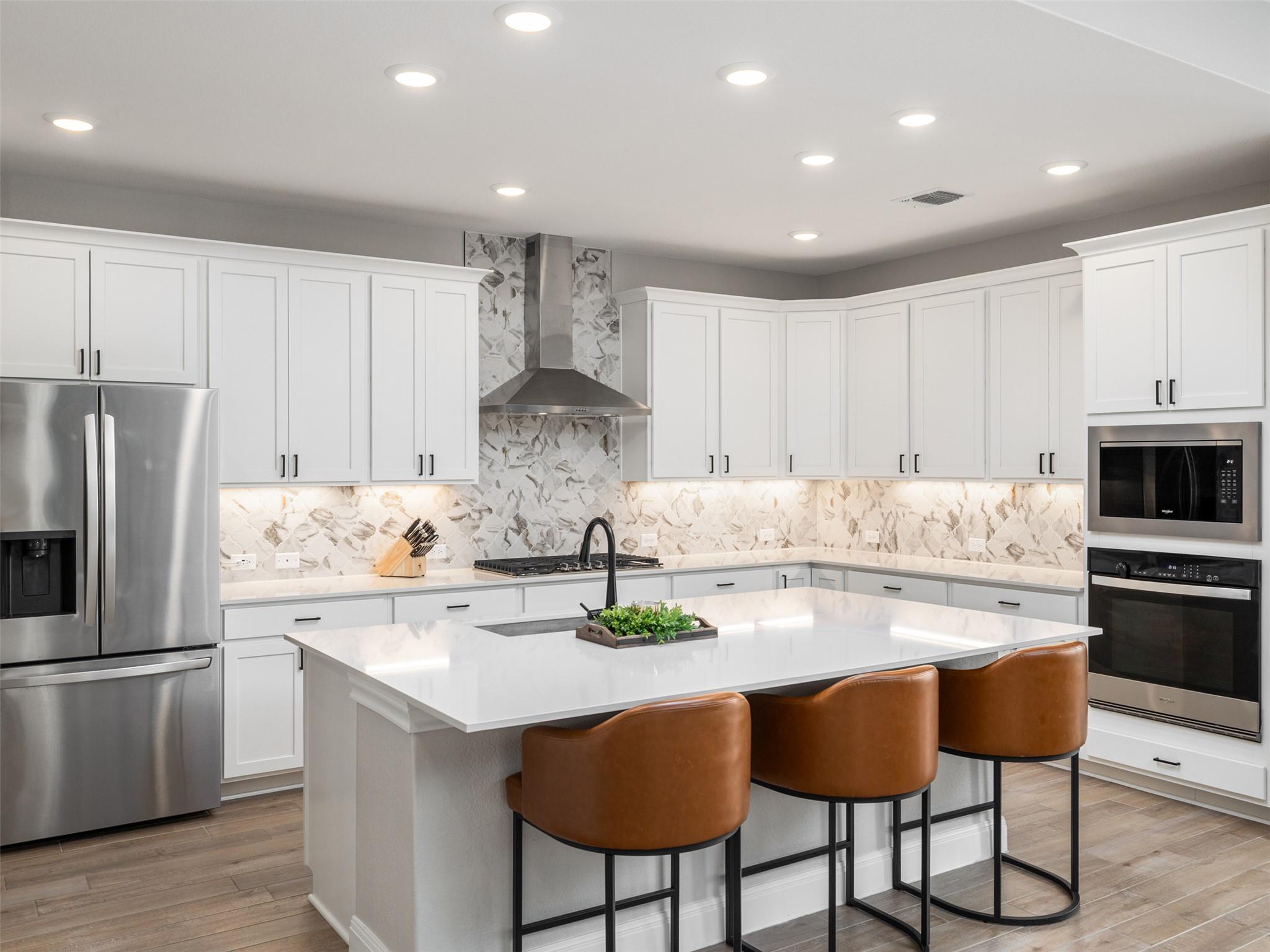 104 Keswick St, Liberty Hill, TX 78642