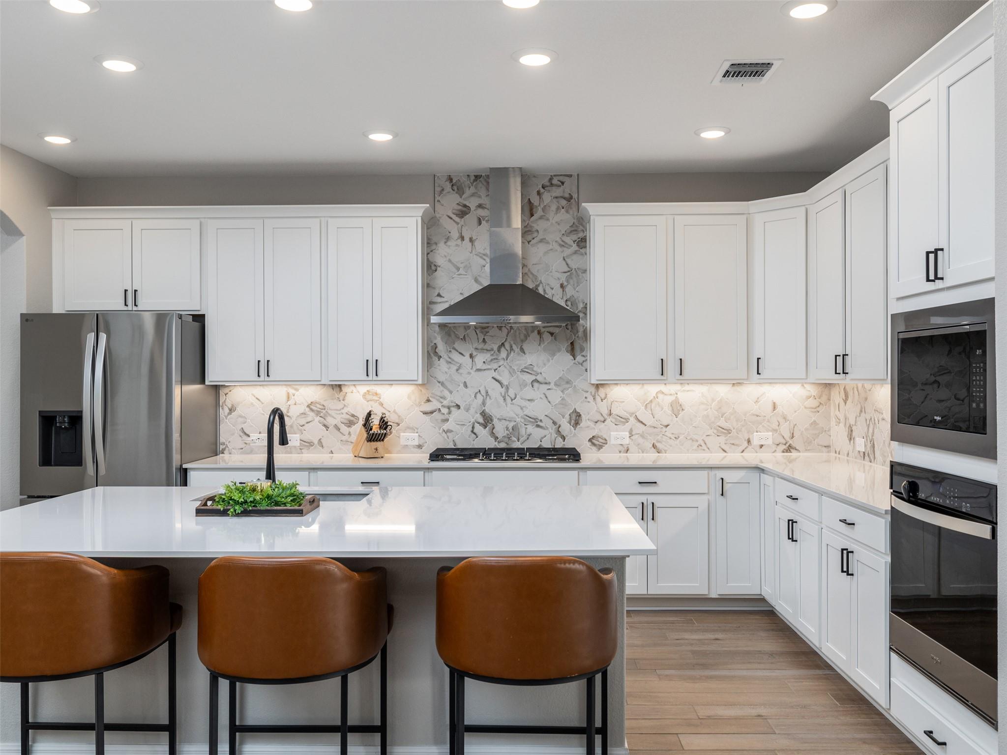 104 Keswick St, Liberty Hill, TX 78642