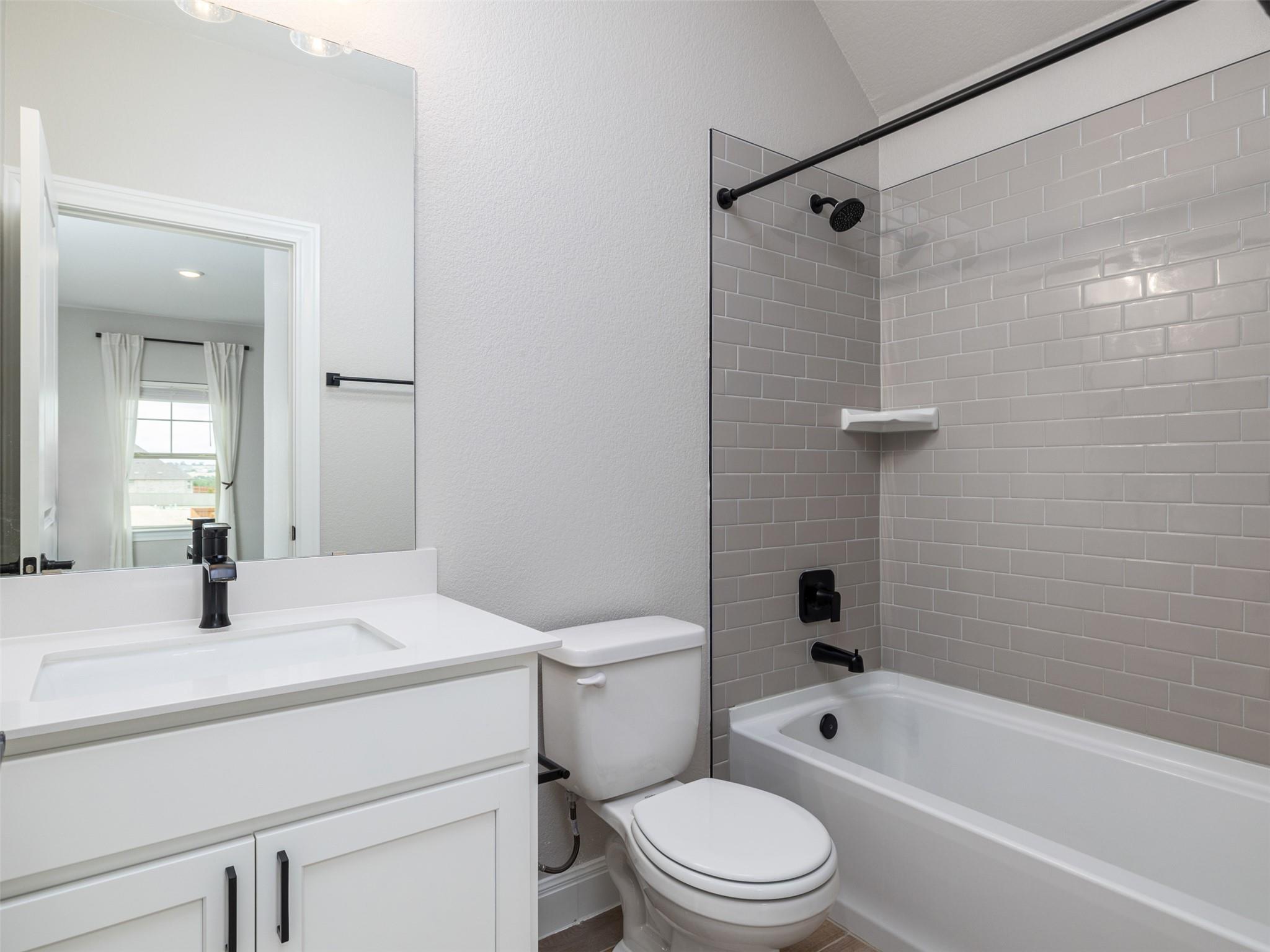 104 Keswick St, Liberty Hill, TX 78642