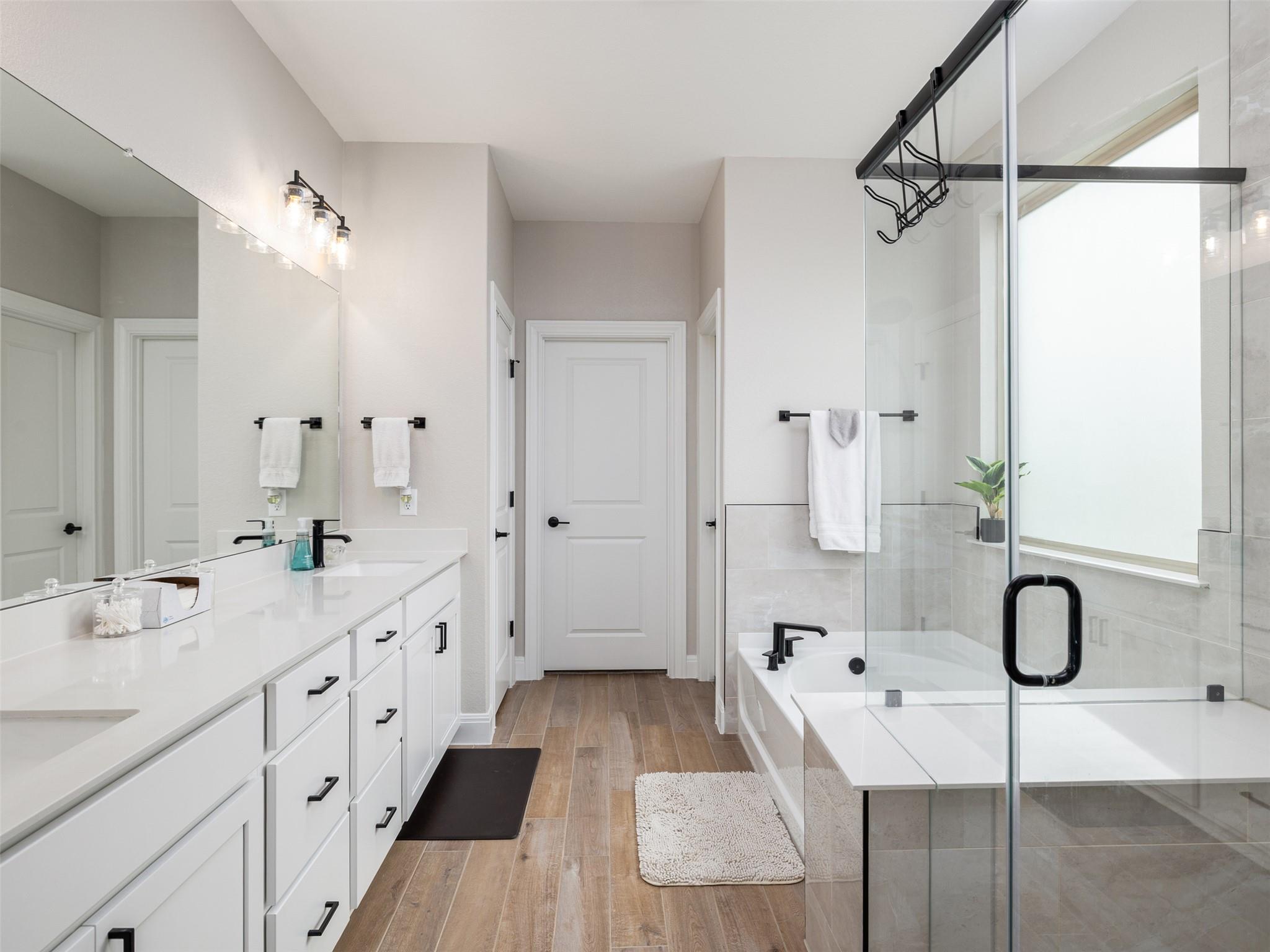 104 Keswick St, Liberty Hill, TX 78642