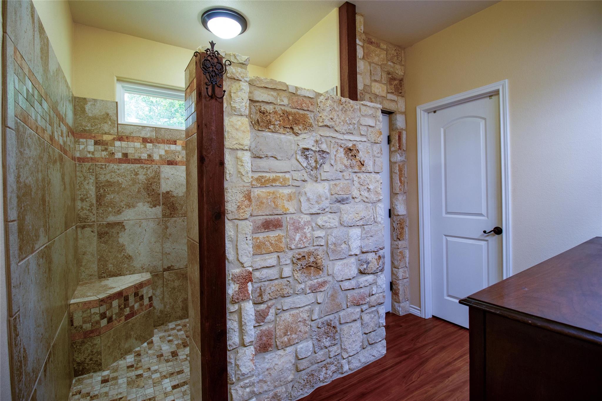 1063 Sanctuary Ln, Blanco, TX 78606