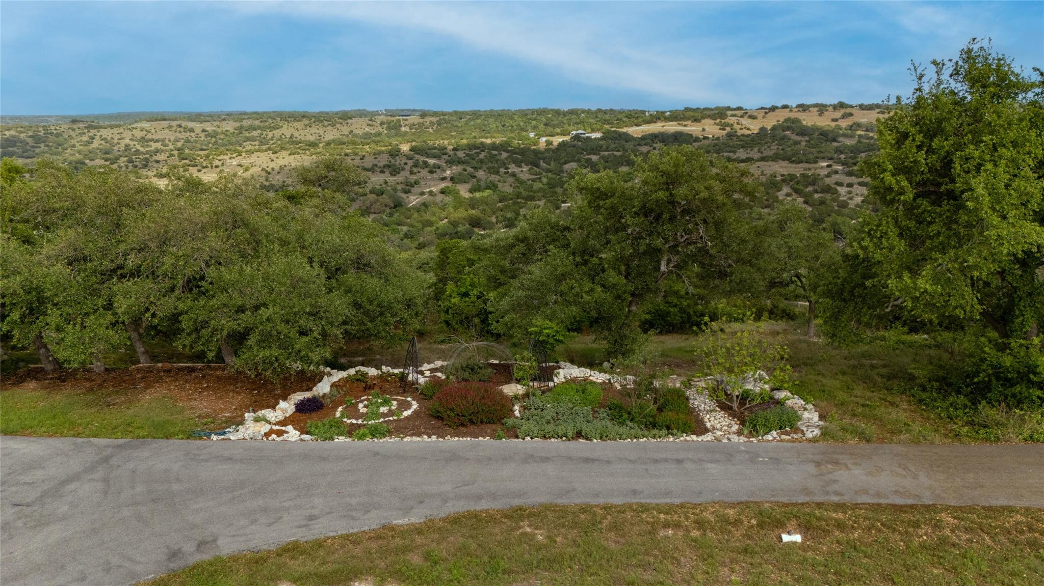 1063 Sanctuary Ln, Blanco, TX 78606