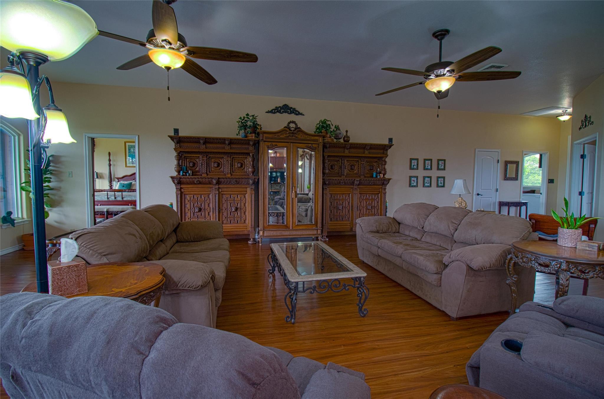 1063 Sanctuary Ln, Blanco, TX 78606