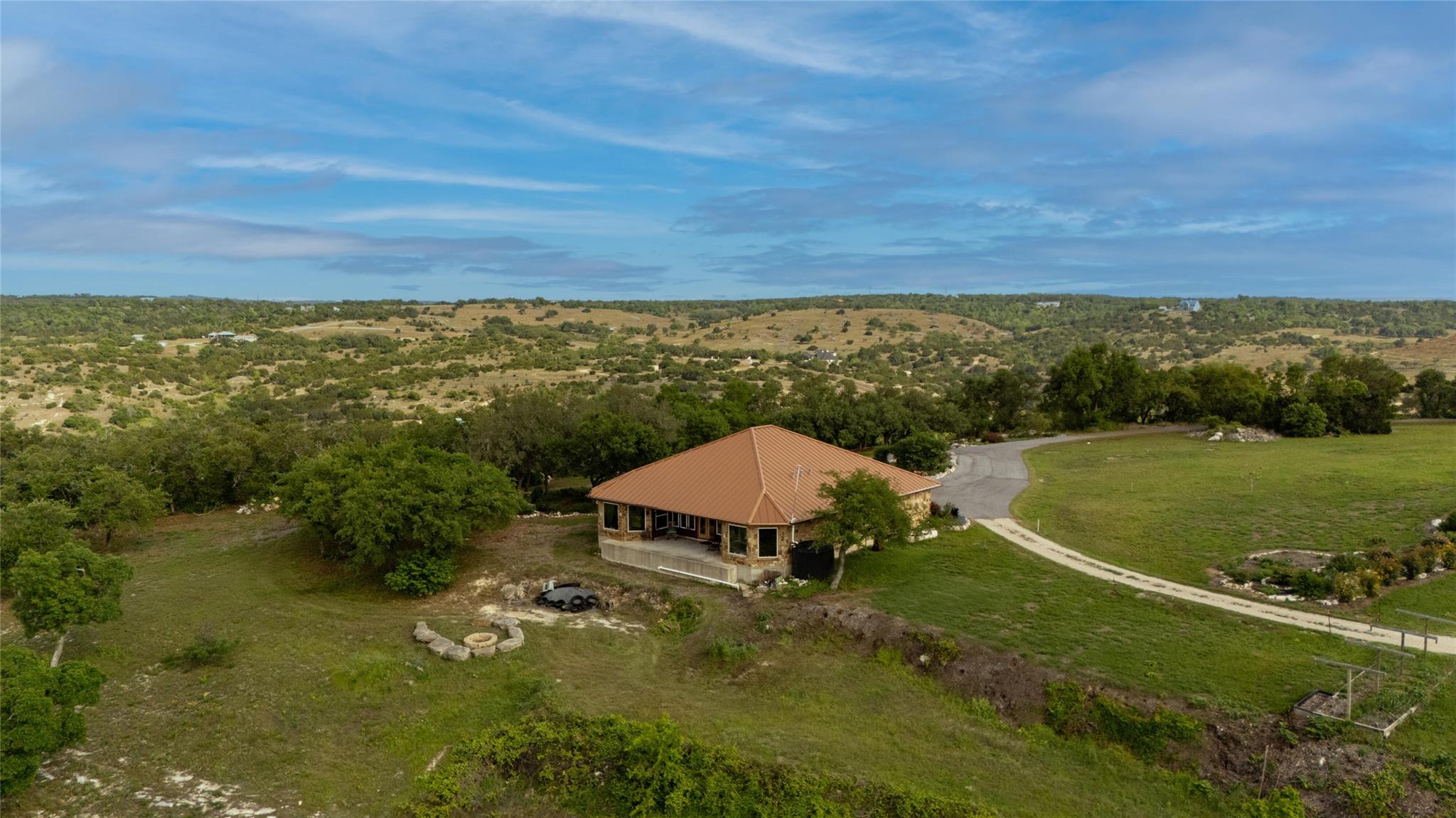 1063 Sanctuary Ln, Blanco, TX 78606
