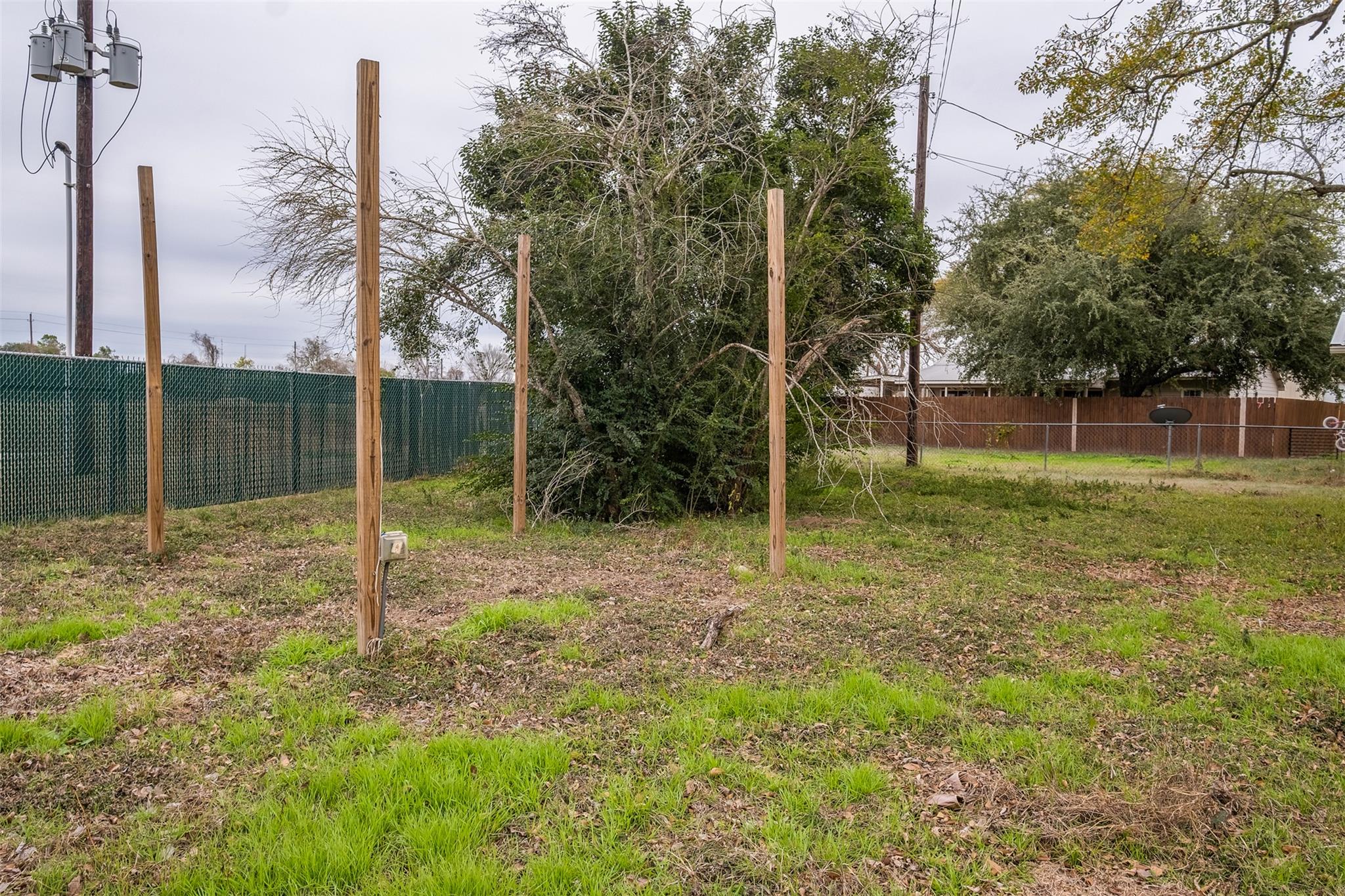 504 Marburger St, Smithville, TX 78957