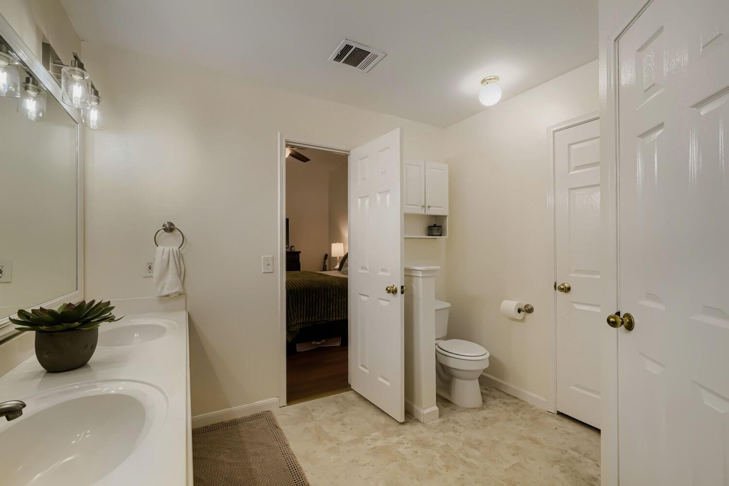 222 Quail Cir, Hutto, TX 78634