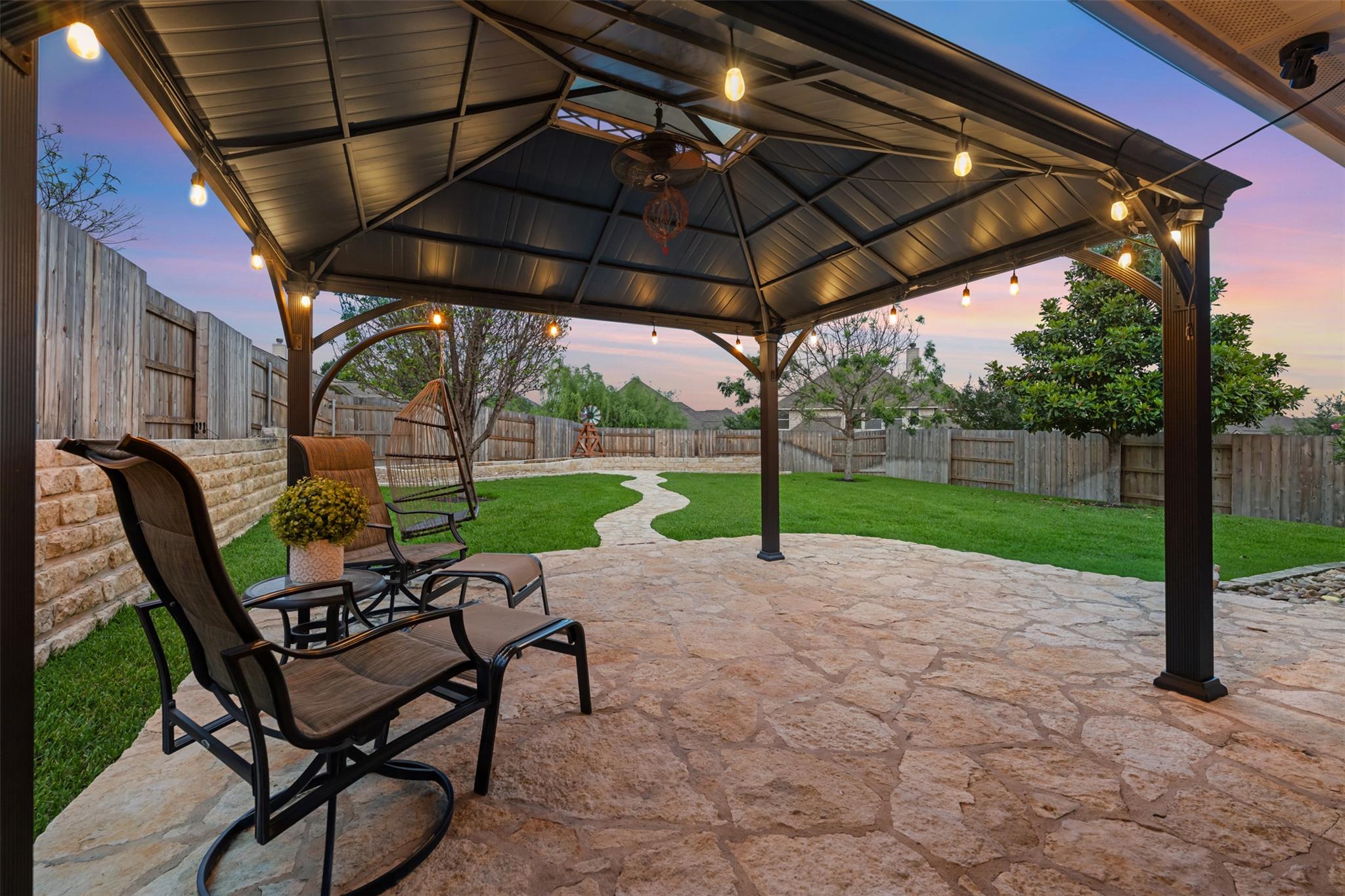4196 Woodhaven Trl, Round Rock, TX 78665