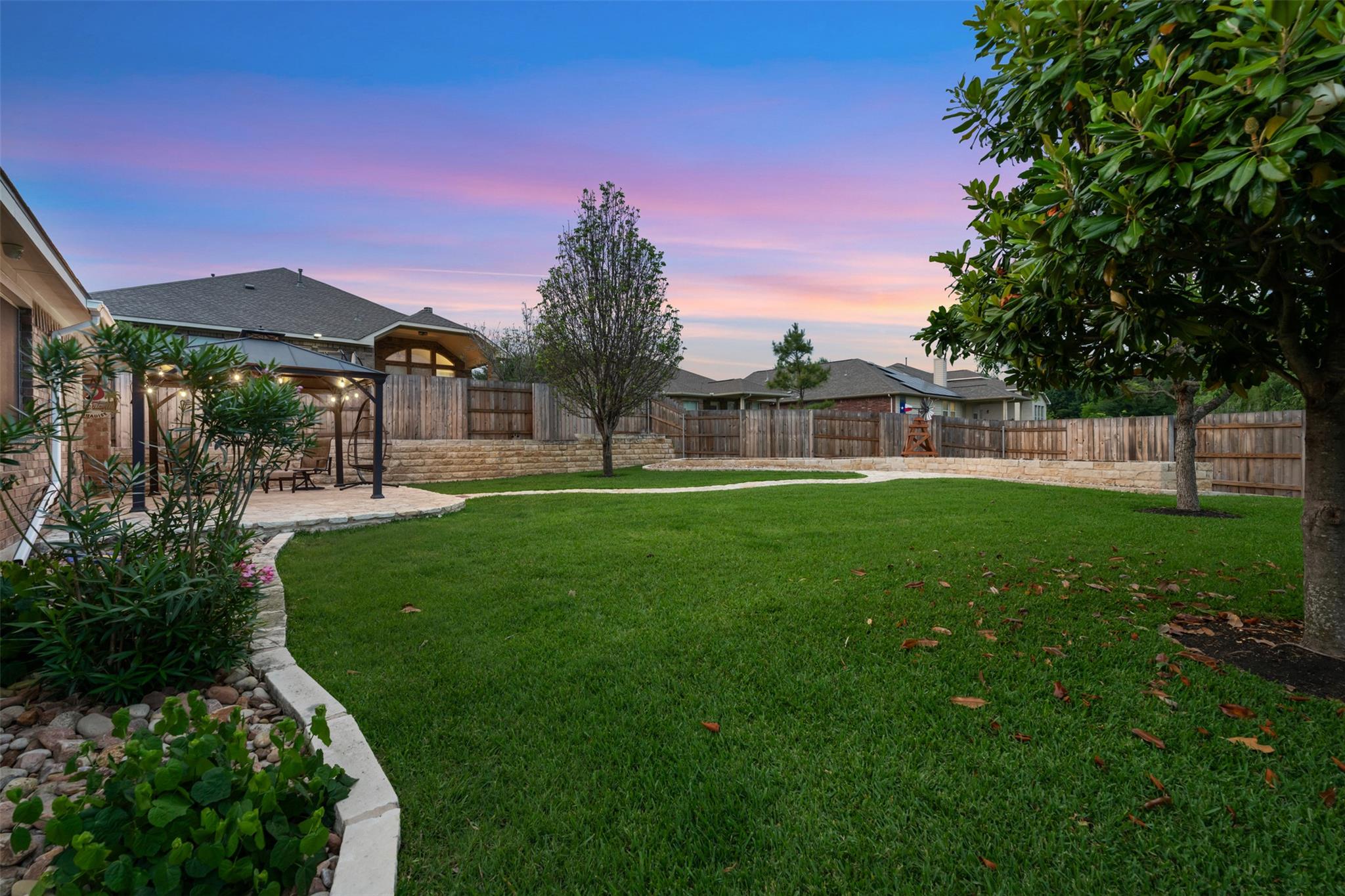 4196 Woodhaven Trl, Round Rock, TX 78665