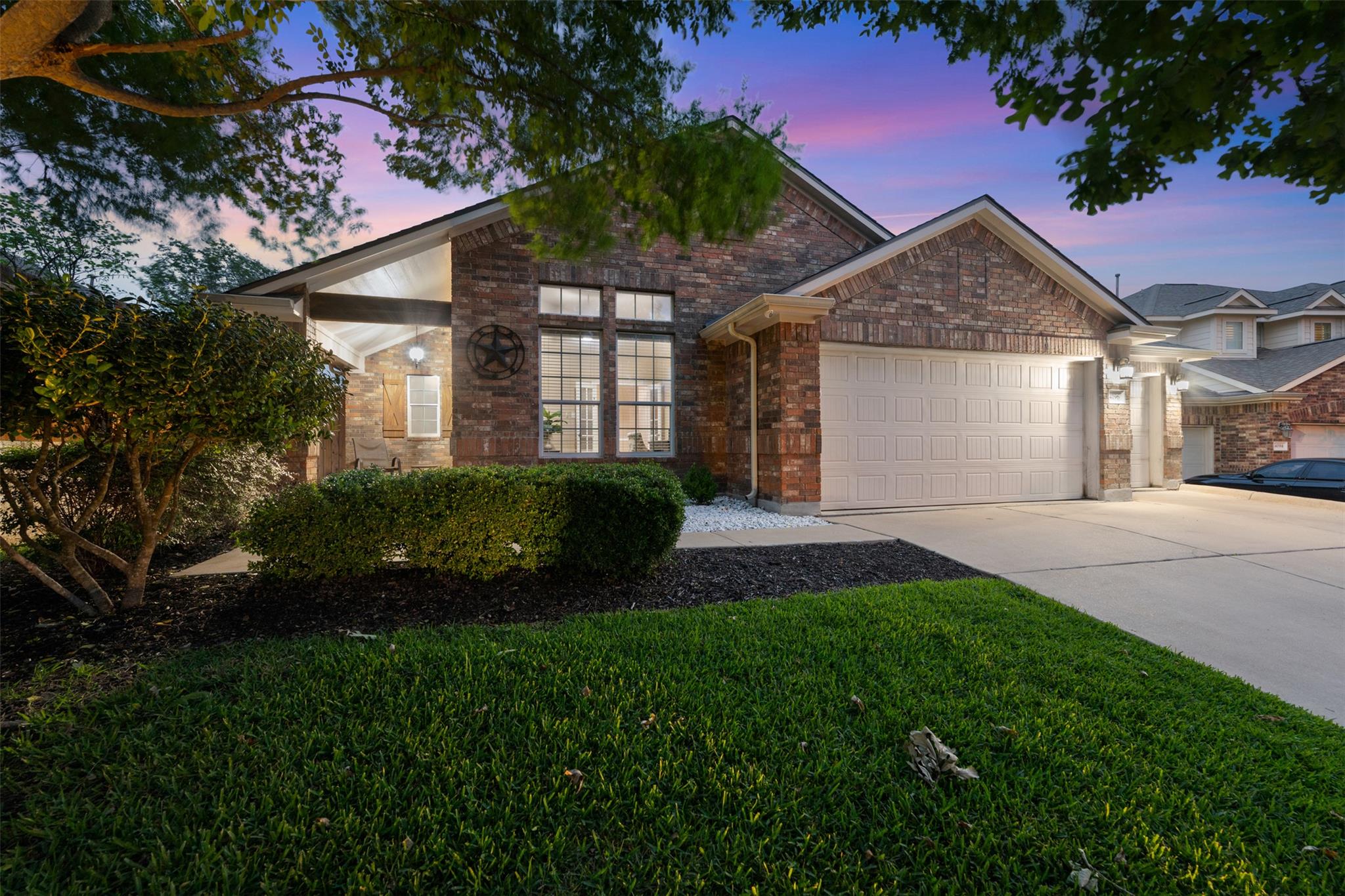 4196 Woodhaven Trl, Round Rock, TX 78665