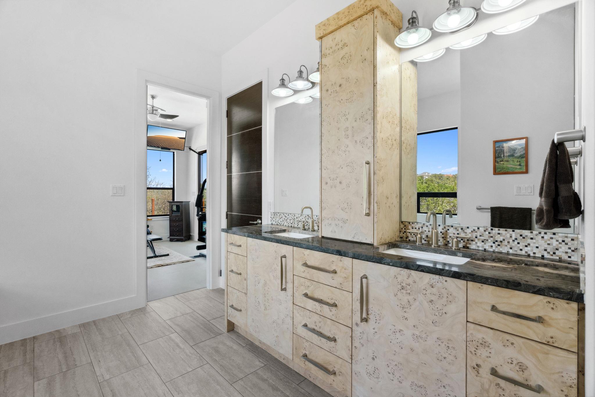 4800 Hidden Creek Ln, Spicewood, TX 78669