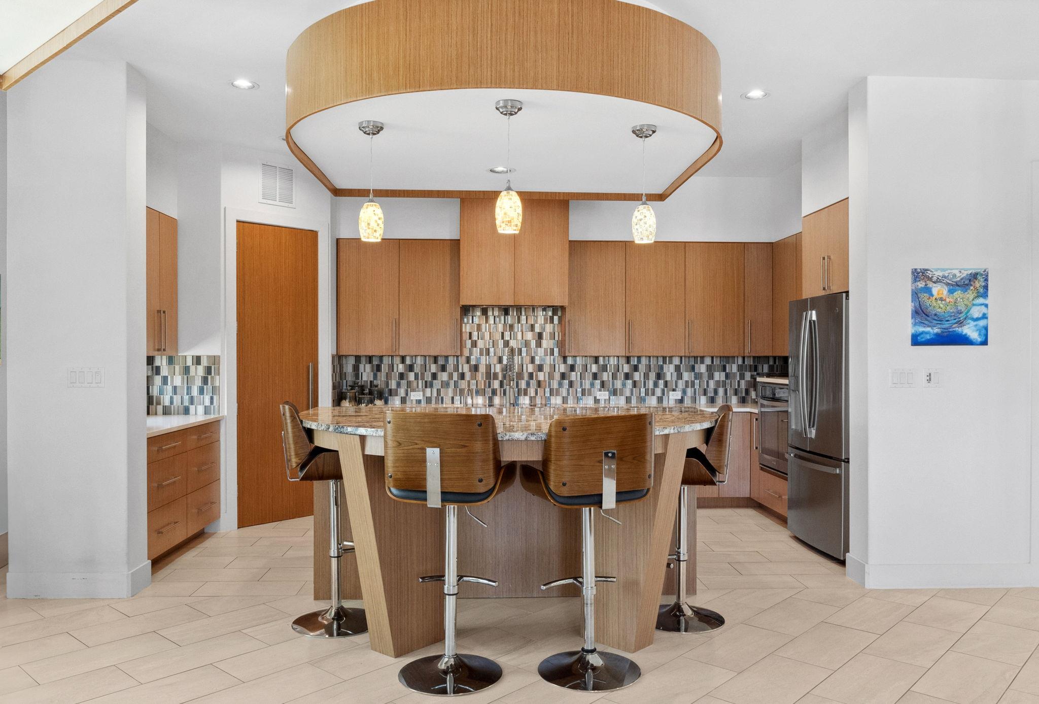 4800 Hidden Creek Ln, Spicewood, TX 78669