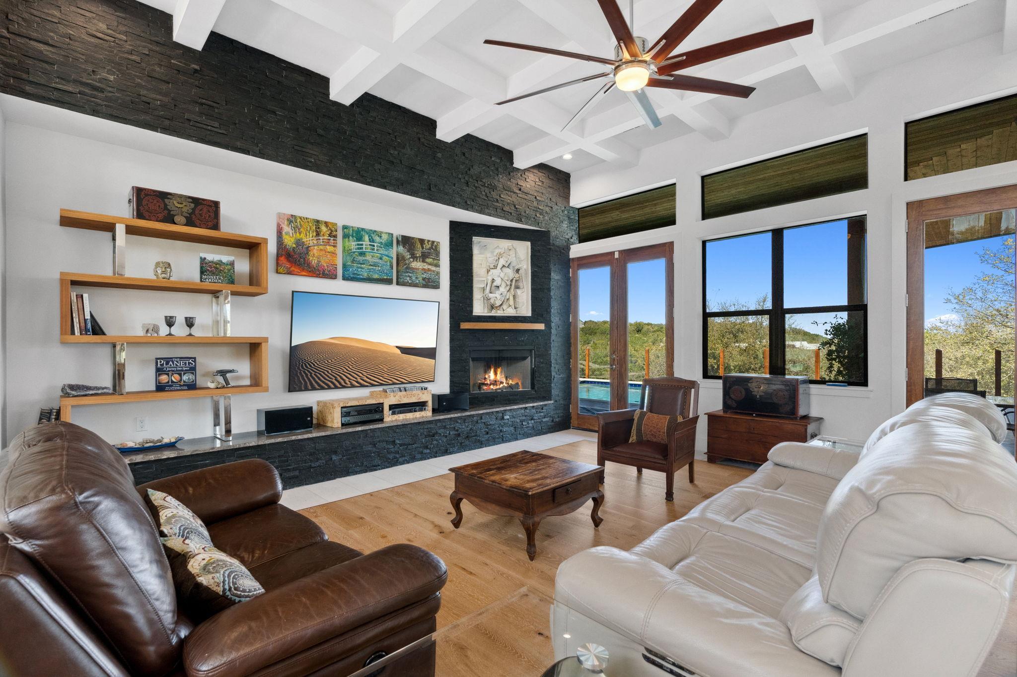 4800 Hidden Creek Ln, Spicewood, TX 78669