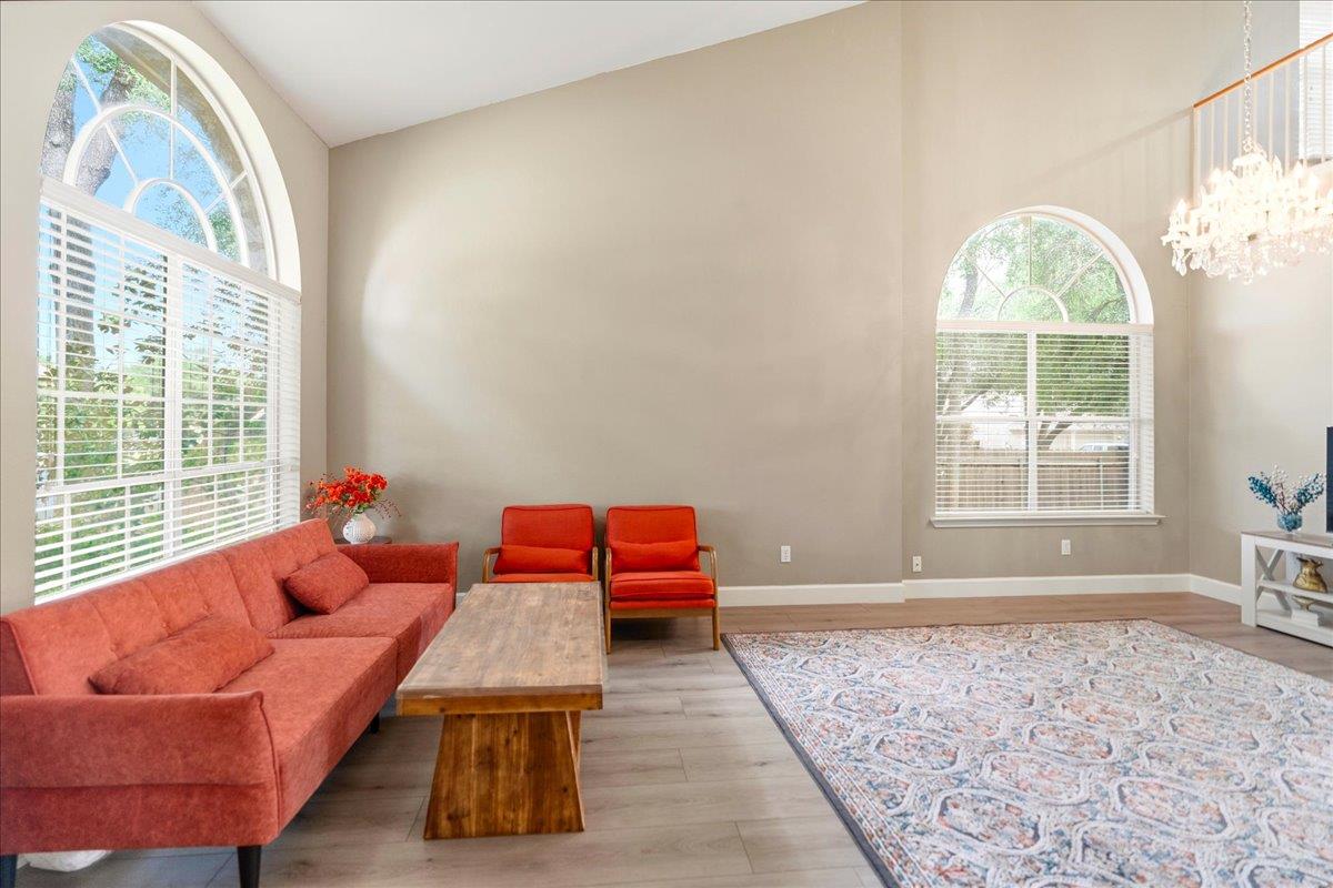 10517 S Canoa Hills Trl, Austin, TX 78717