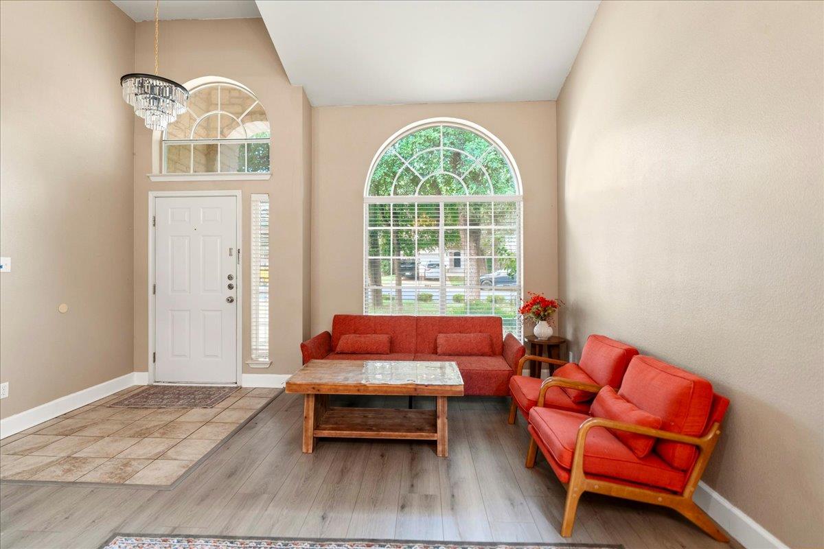 10517 S Canoa Hills Trl, Austin, TX 78717