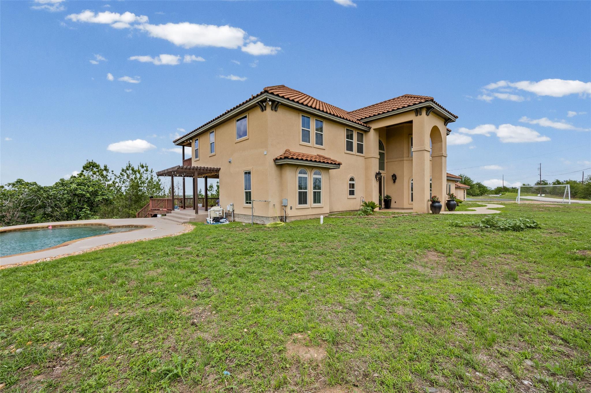 134 River Forest Dr, Bastrop, TX 78602