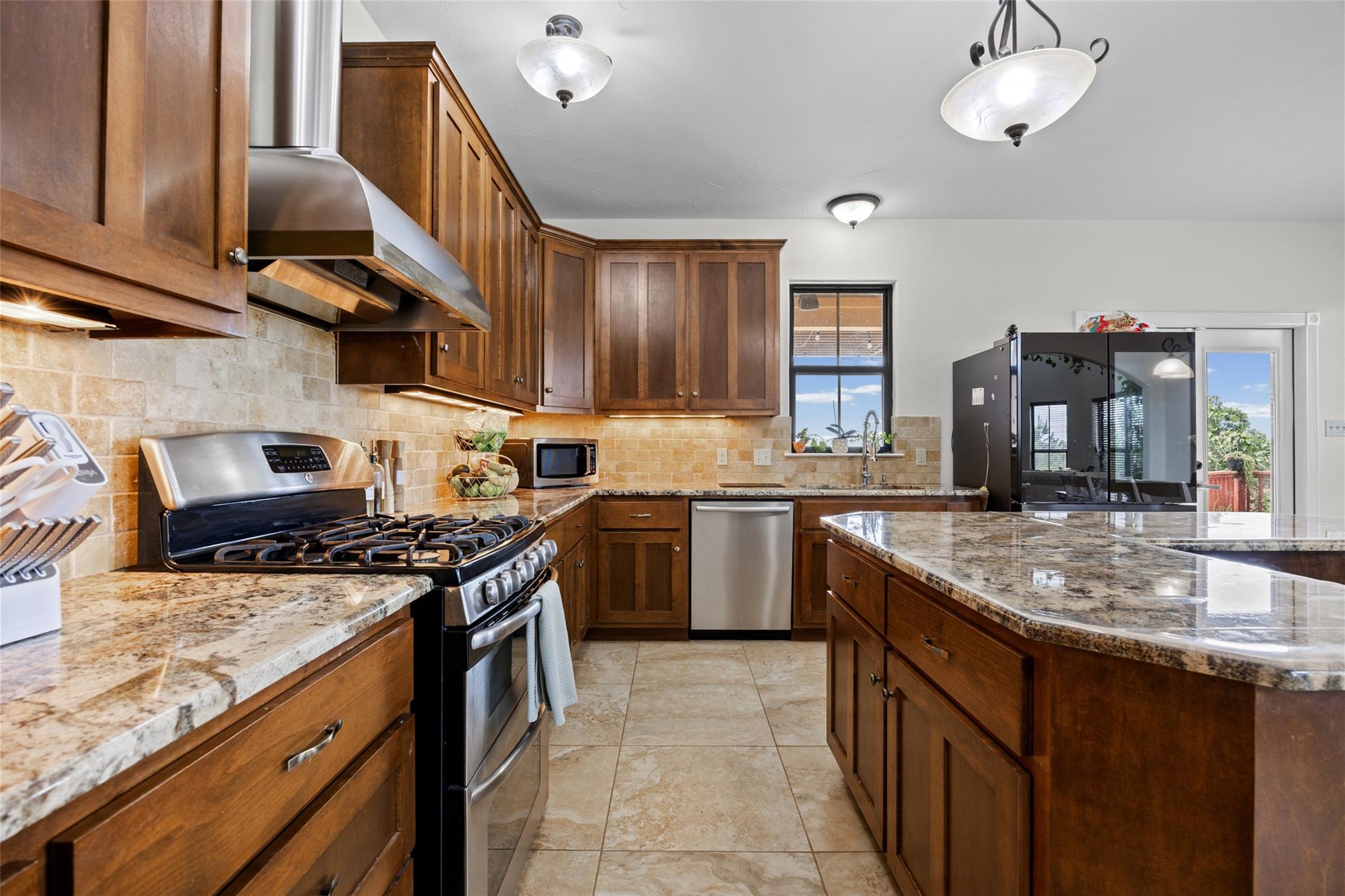 134 River Forest Dr, Bastrop, TX 78602